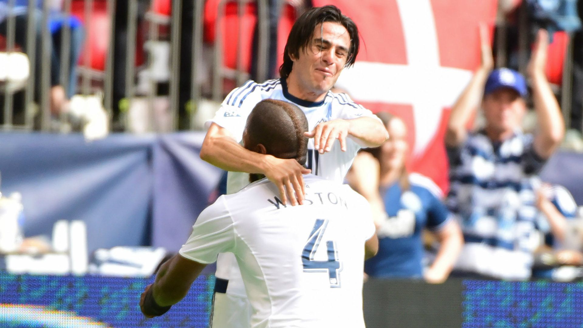 Mauro Rosales Kendal Waston Vancouver Whitecaps MLS 07262015