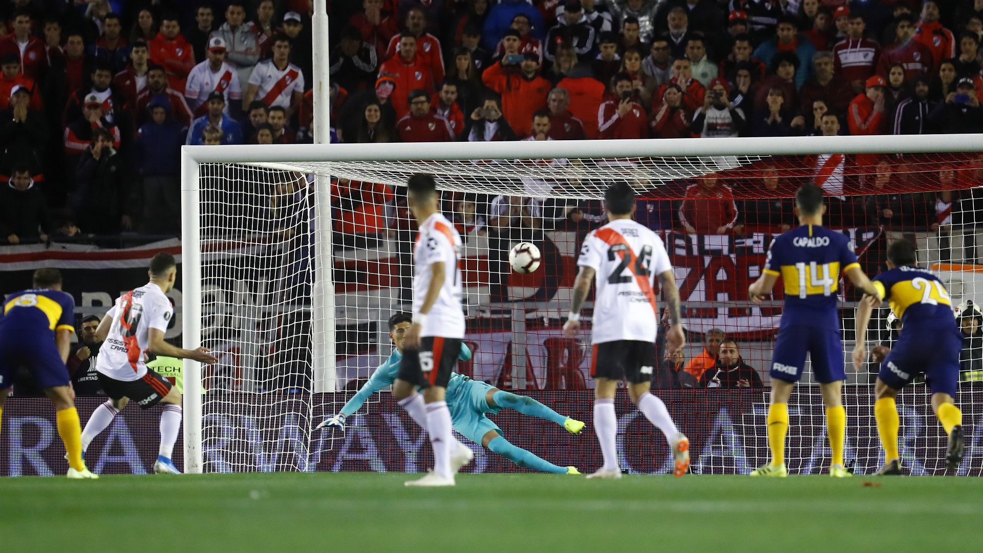 Rafael Santos Borre Gol River Boca Copa Libertadores 01102019