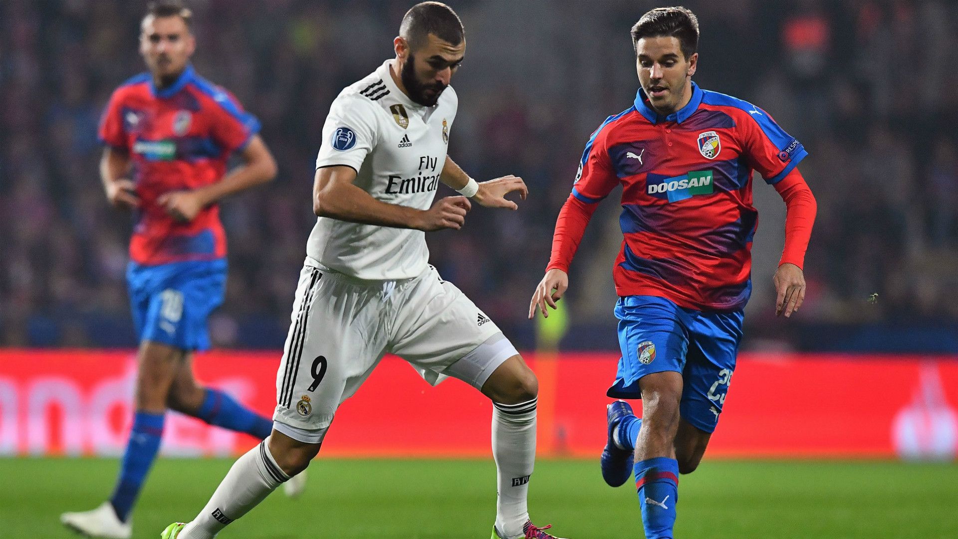 ベンゼマ、プラゼニ戦でレアル通算200得点到達！3試合3得点と好調の