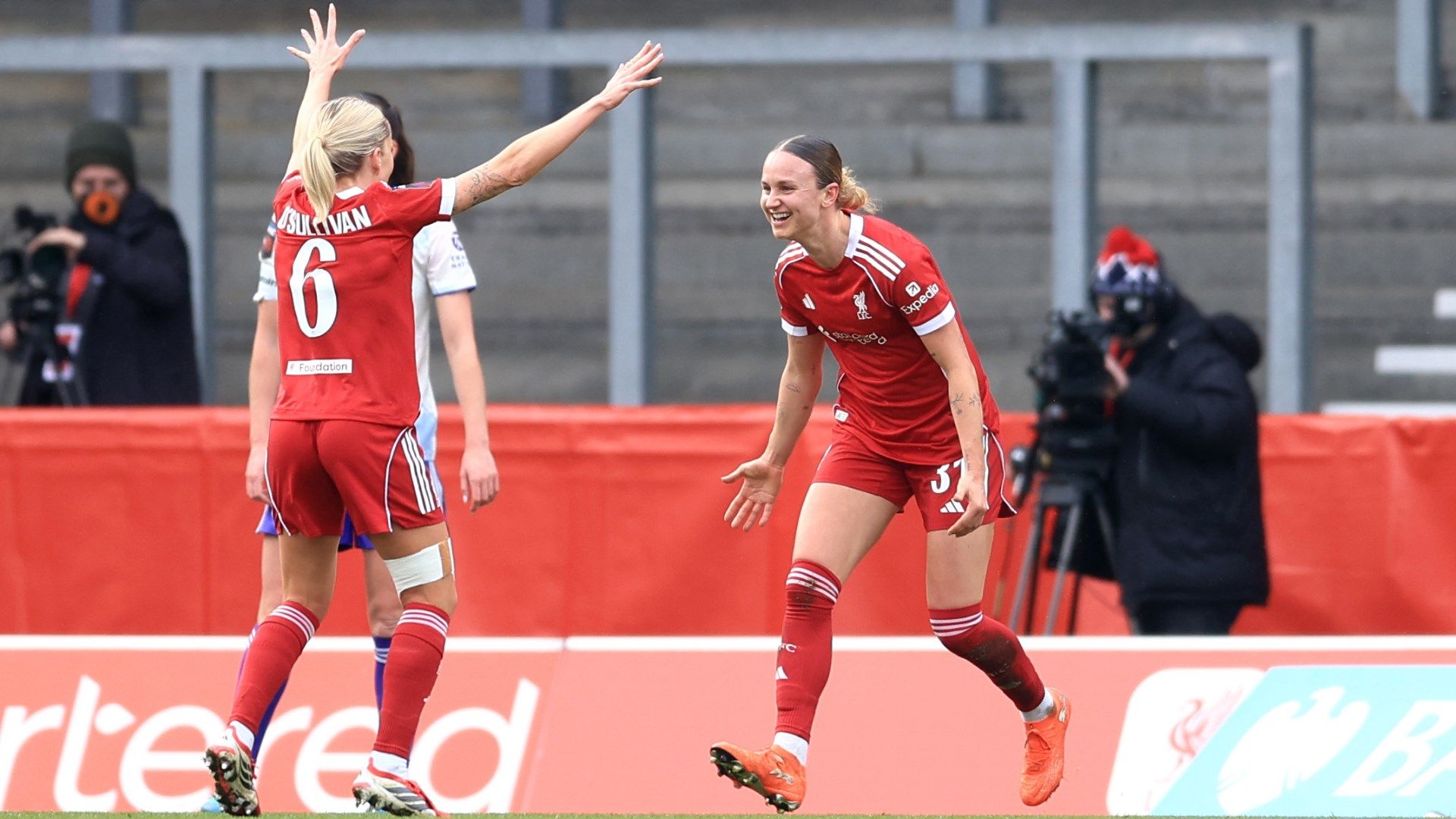 Denise O'Sullivan Martha Thomas Liverpool Women 2025-26