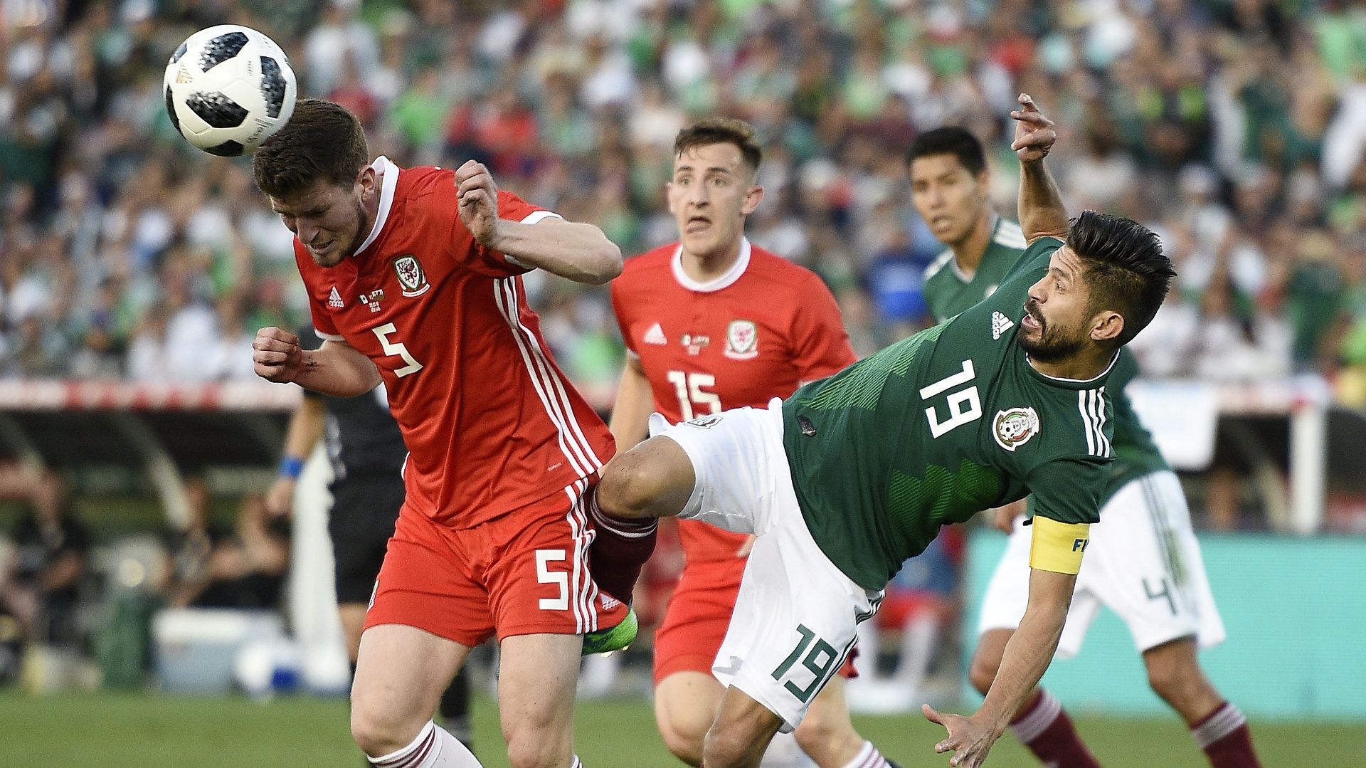Oribe Peralta Selección mexicana 290518