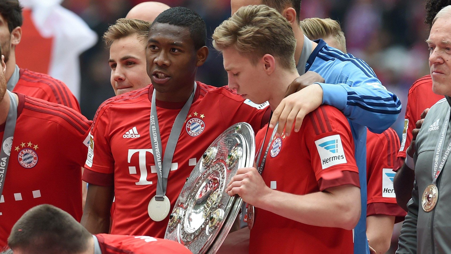 ONLY GERMANY Mitchell Weiser David Alaba FC Bayern