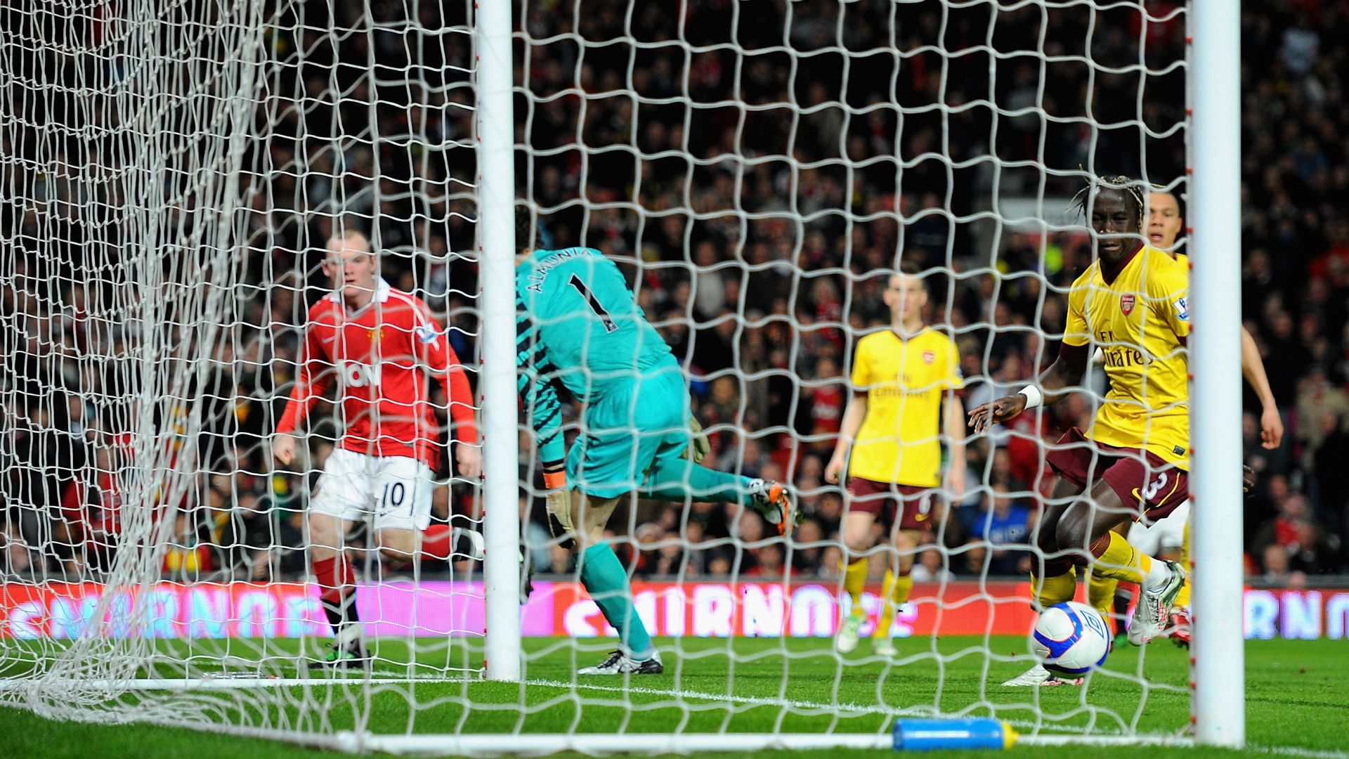 Wayne Rooney Manuel Almunia Manchester United Arsenal FA Cup 12032011