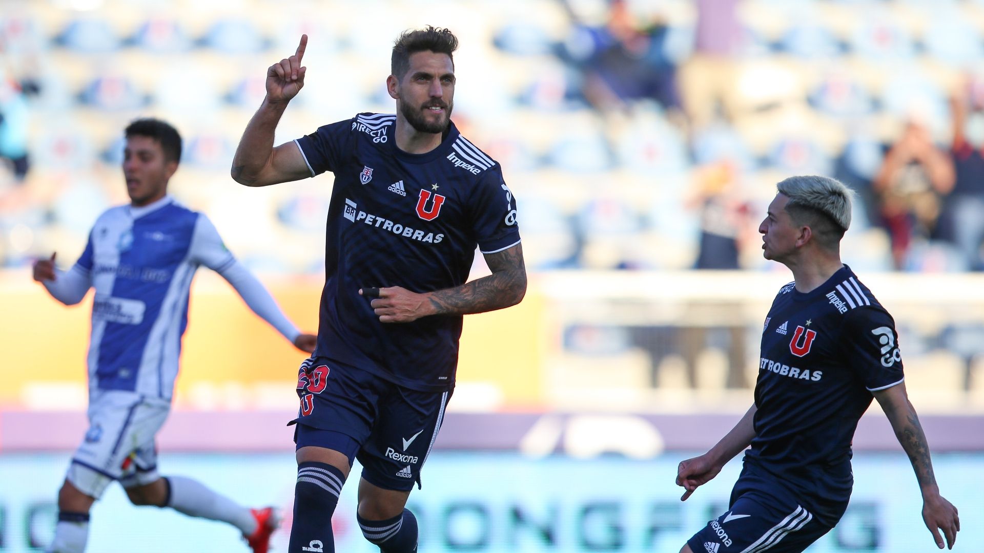 Joaquín Larrivey Pablo Aránguiz Universidad de Chile Antofagasta