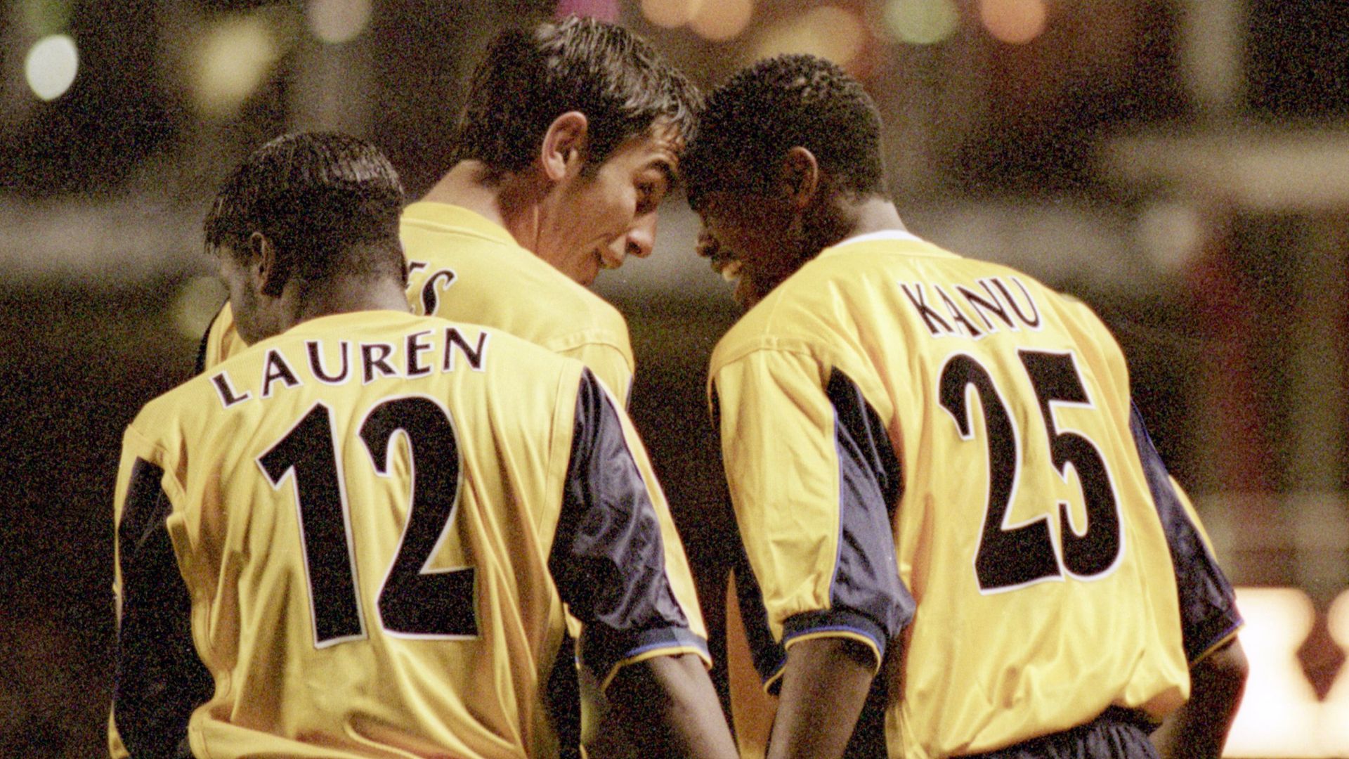 Robert Pires Kanu Arsenal