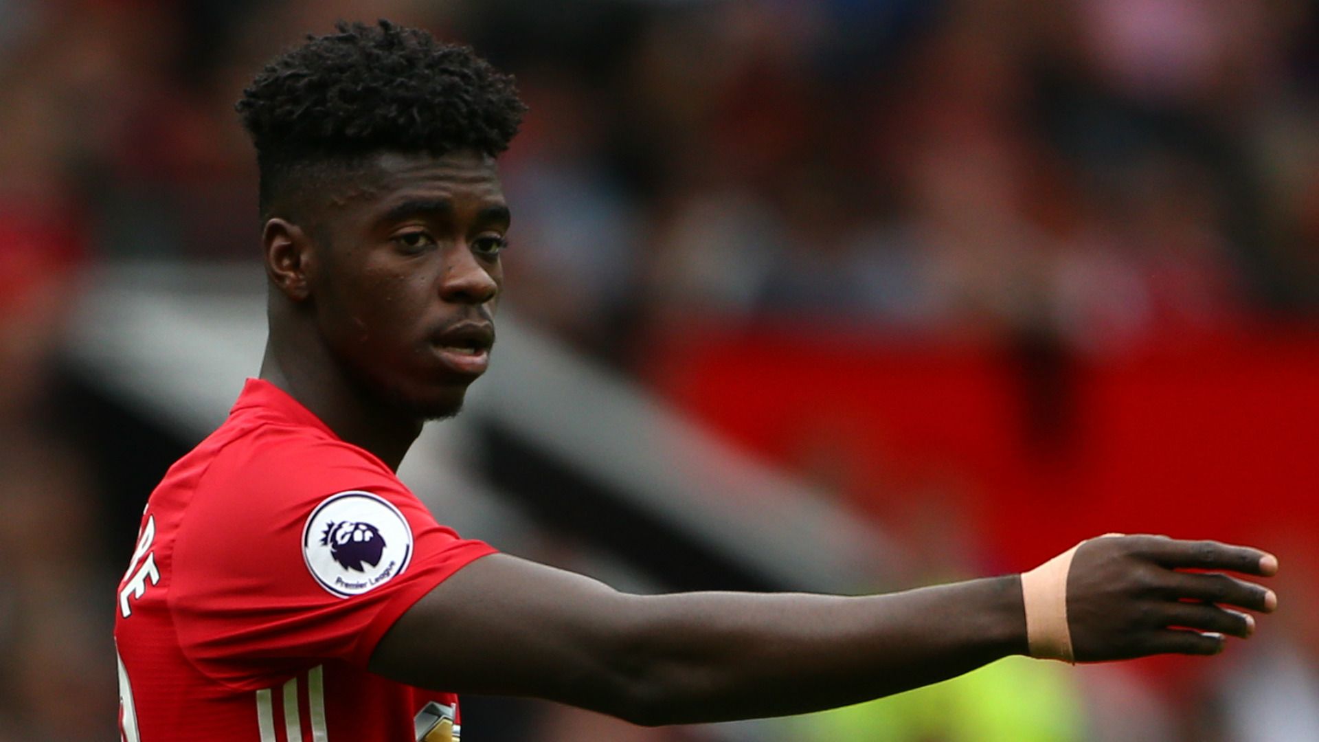 Axel Tuanzebe Man Utd 2016-17