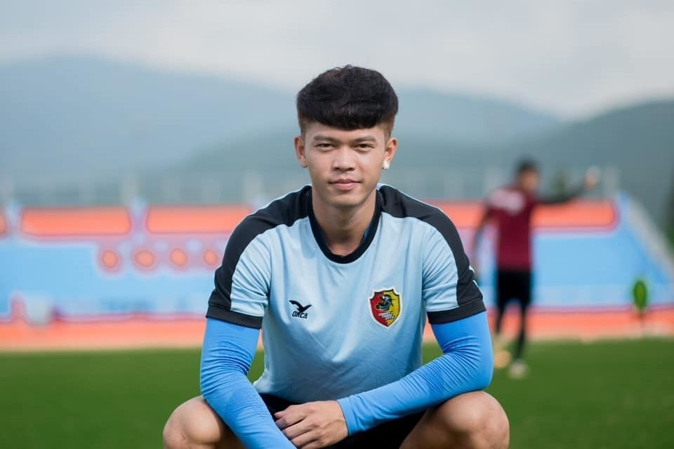 วรภพ ทวีสุข