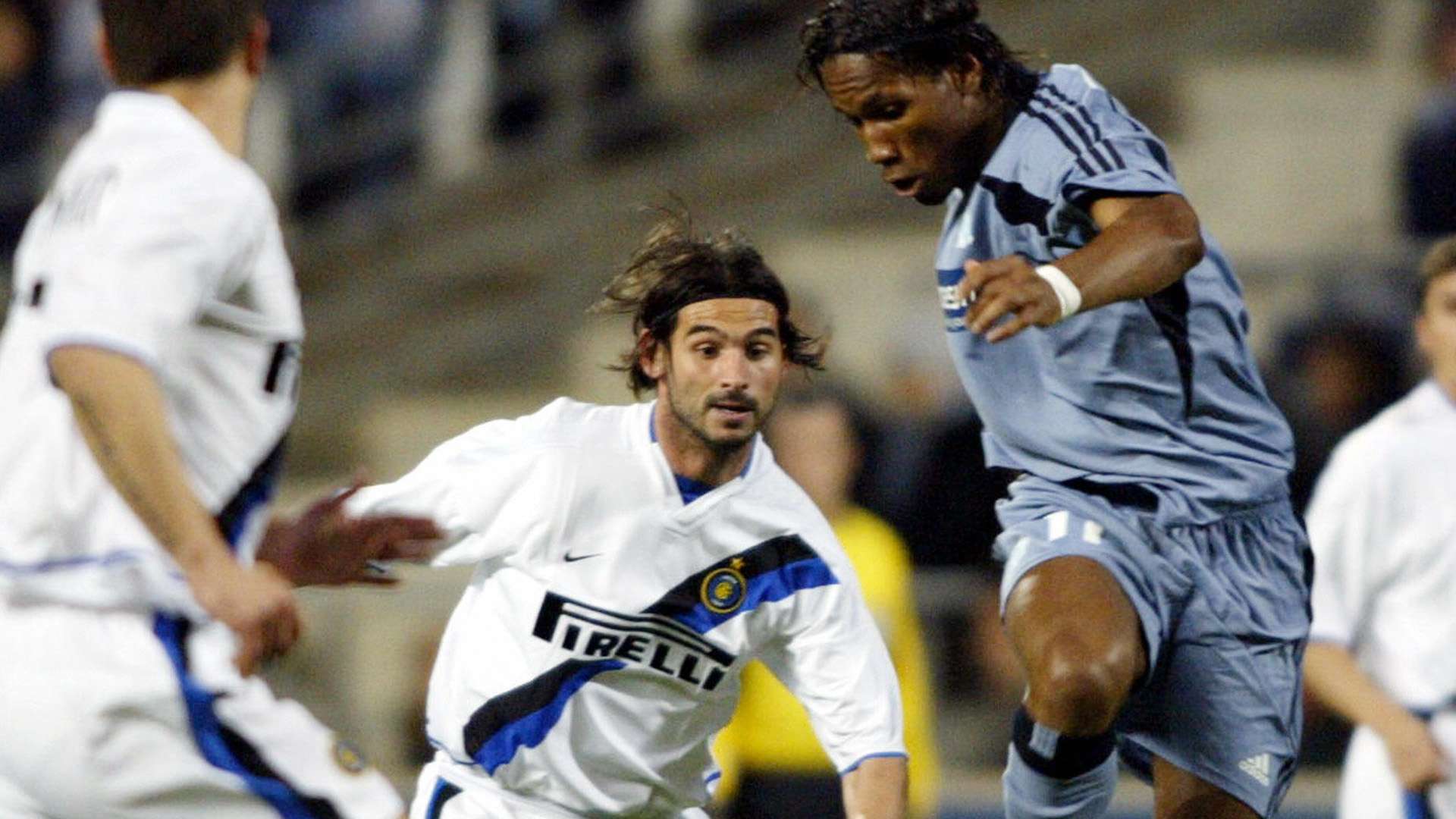 Daniele Adani Didier Drogba 2004