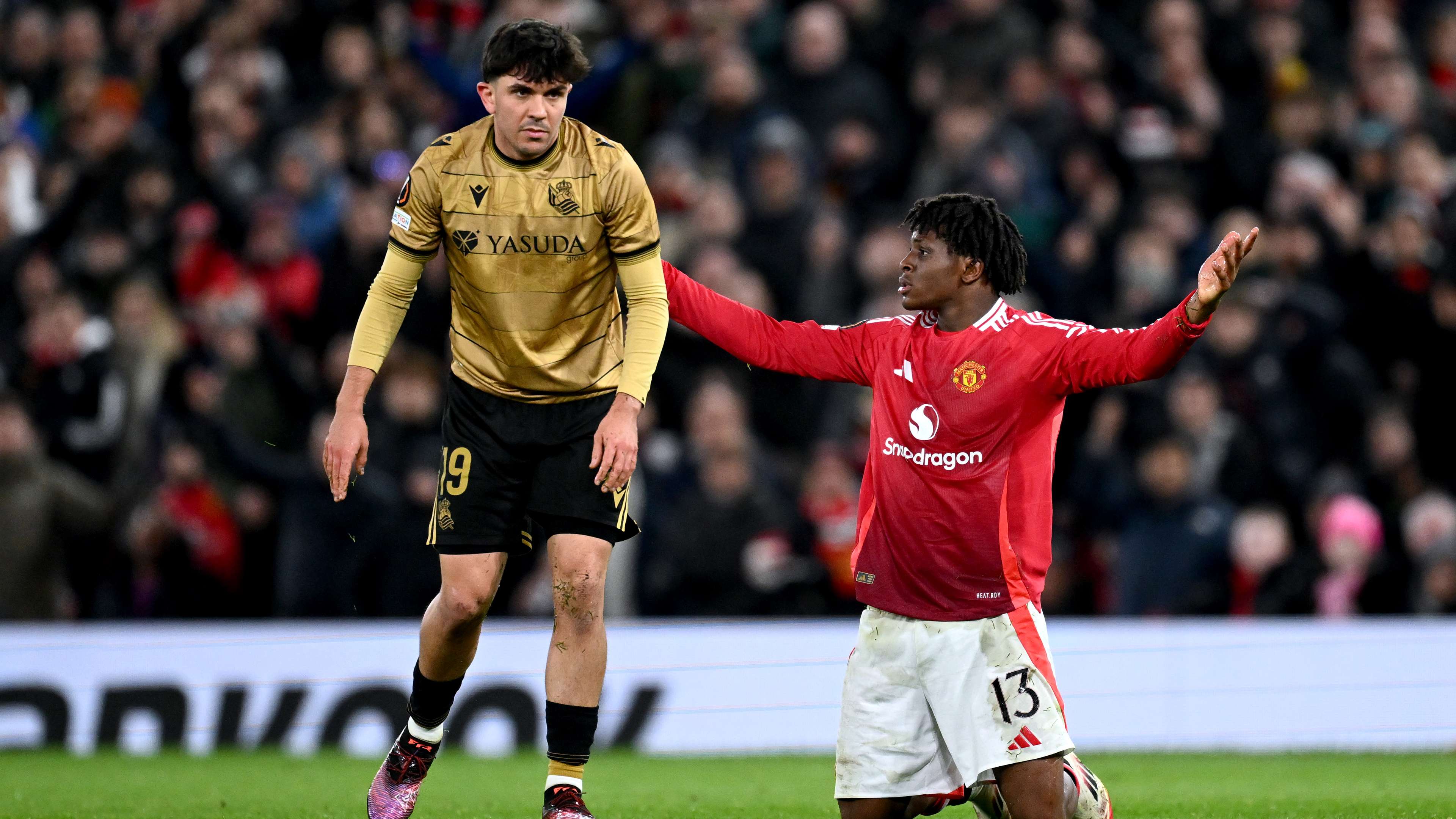 Manchester United centilmenliği! Patrick Dorgu maça damga vurdu