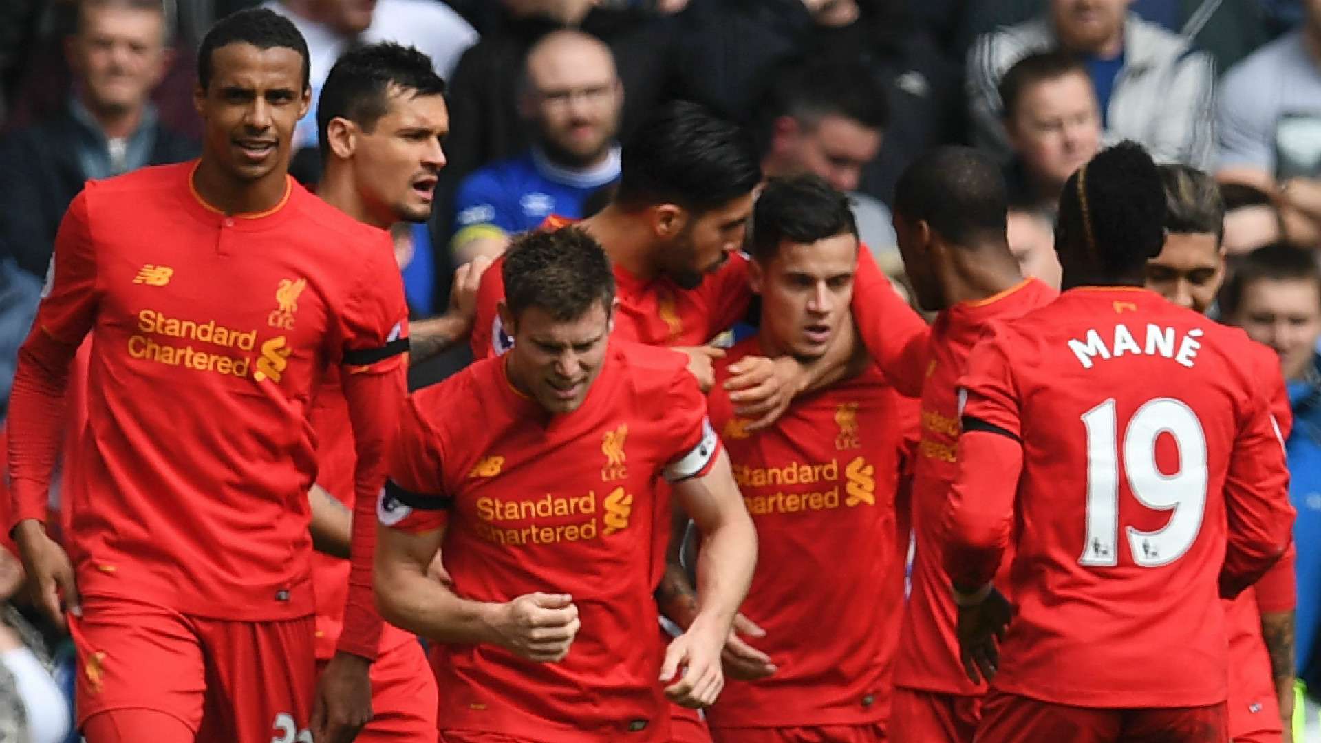 HD Liverpool celebrate v Everton