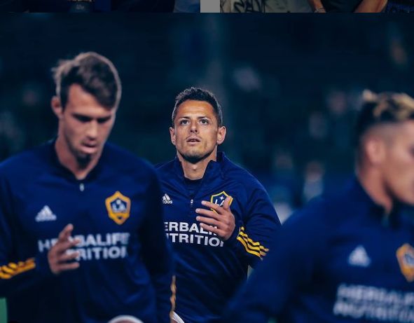 Chicharito Hernández Galaxy 120221