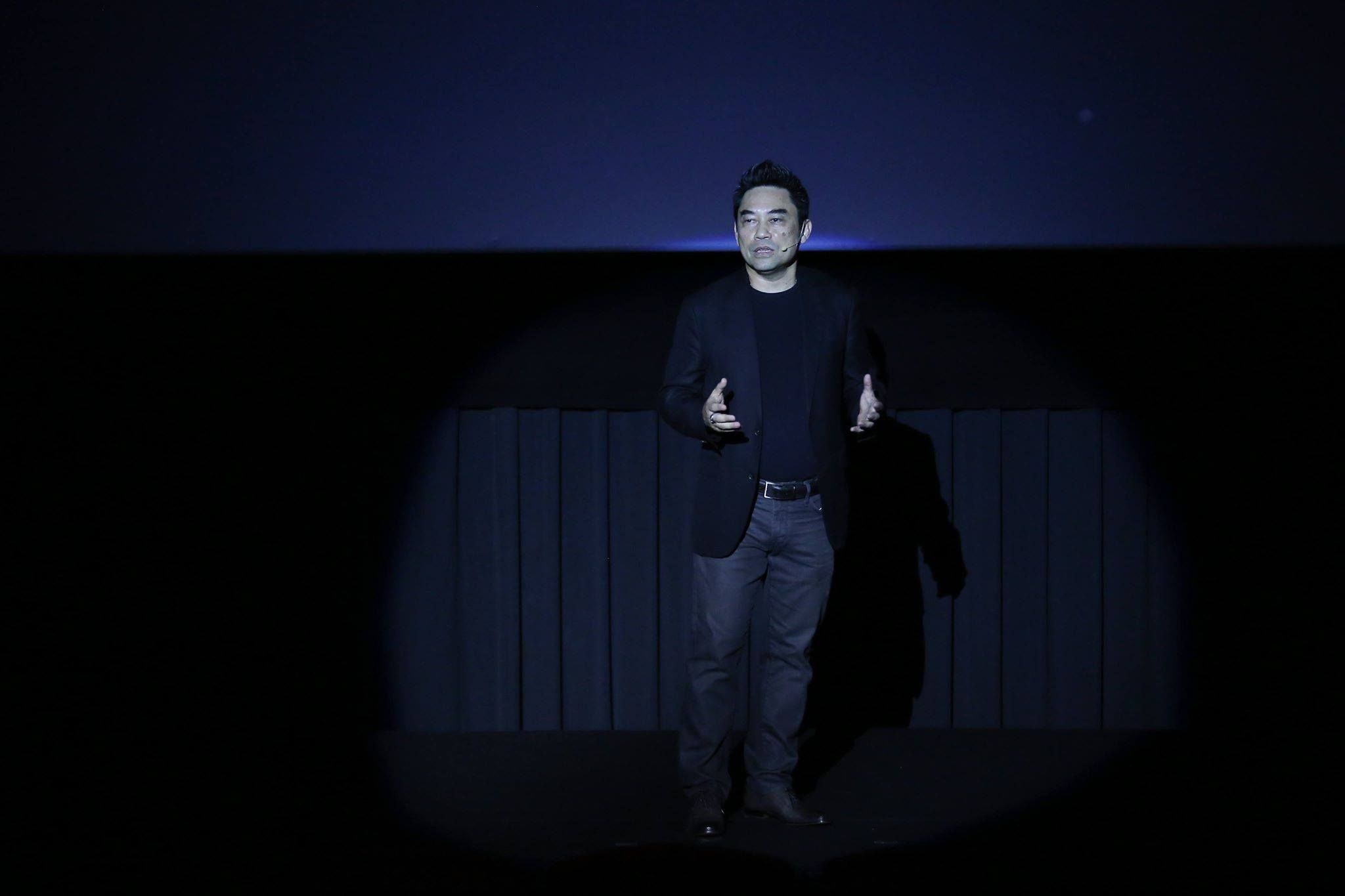 ขจร เจียรวนนท์