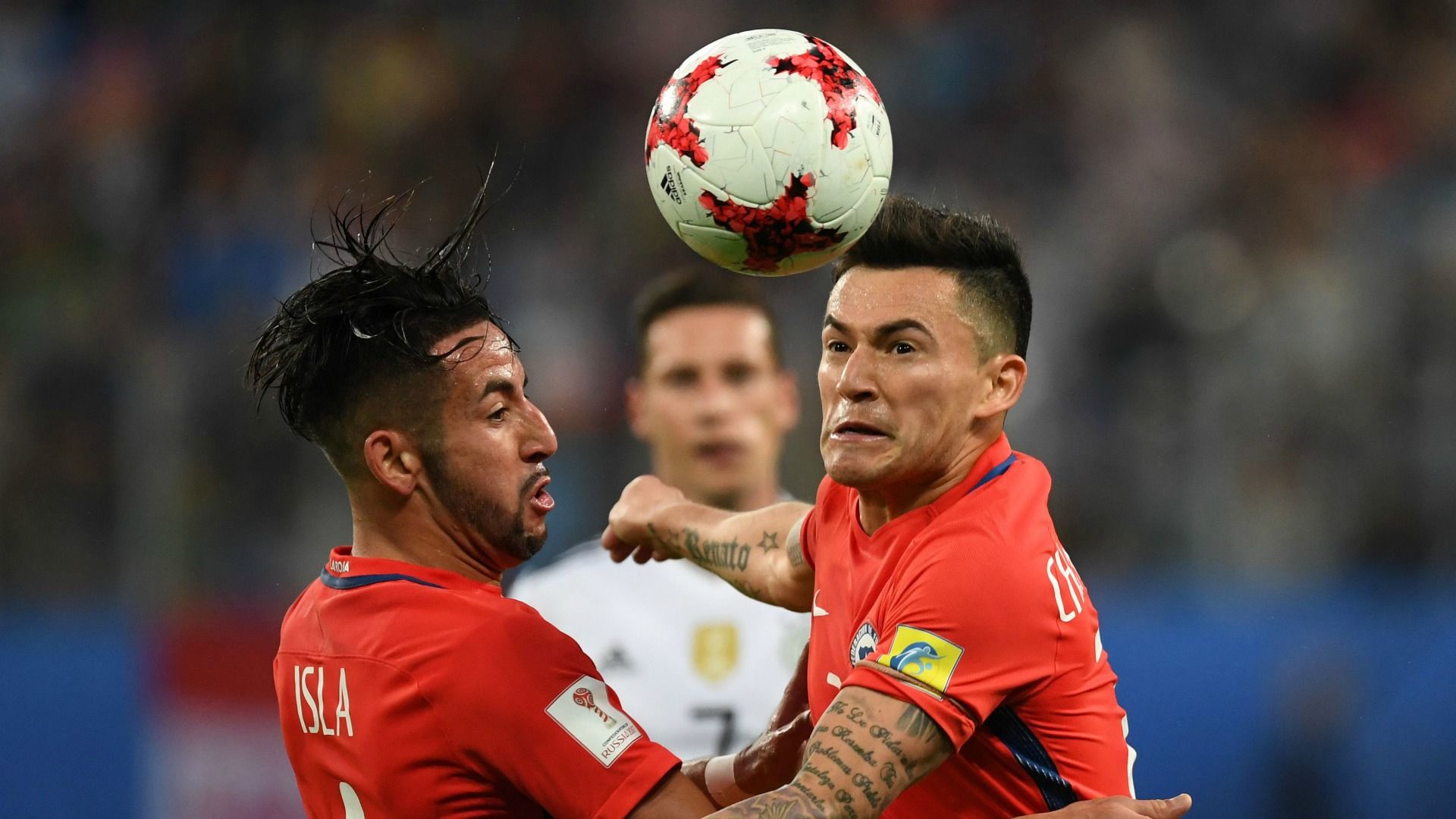 Mauricio Isla - Charles Aránguiz