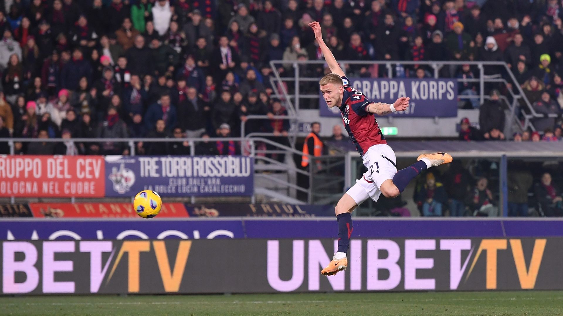 Odgaard goal Bologna Fiorentina