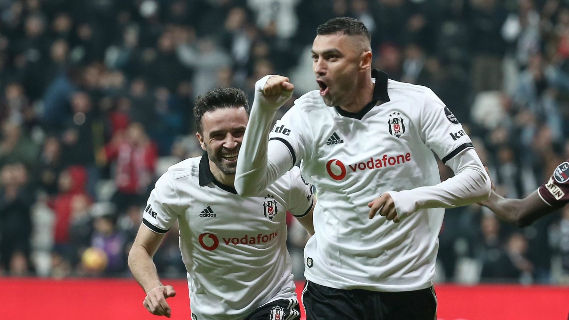 Burak Yilmaz Gokhan Gonul Besiktas