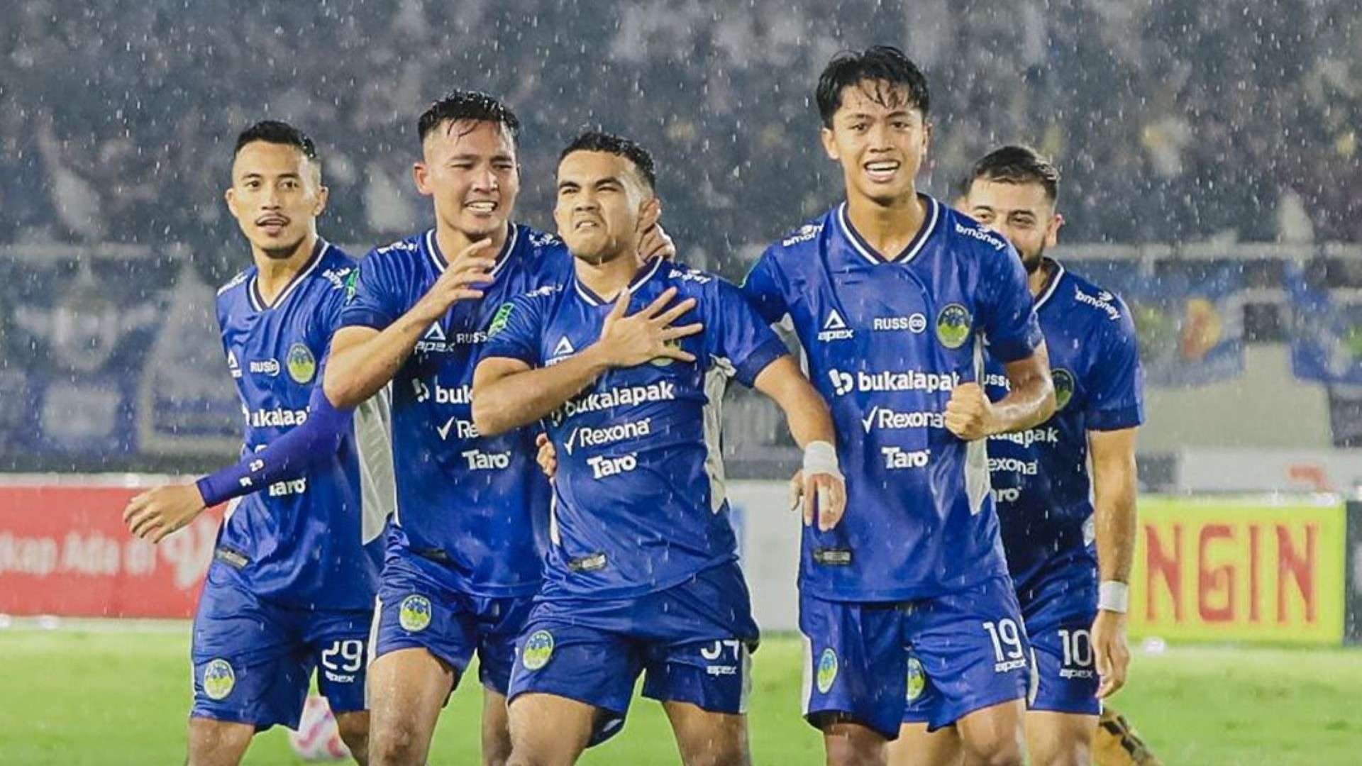 Selebrasi PSIM Yogyakarta vs Bhayangkara FC final Liga 2 2024/25 26022025