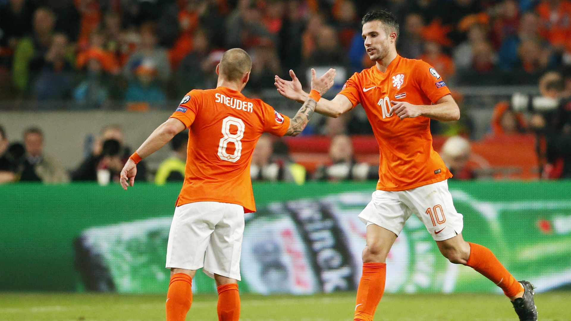 Netherlands Latvia Euro Qualifier 11162014