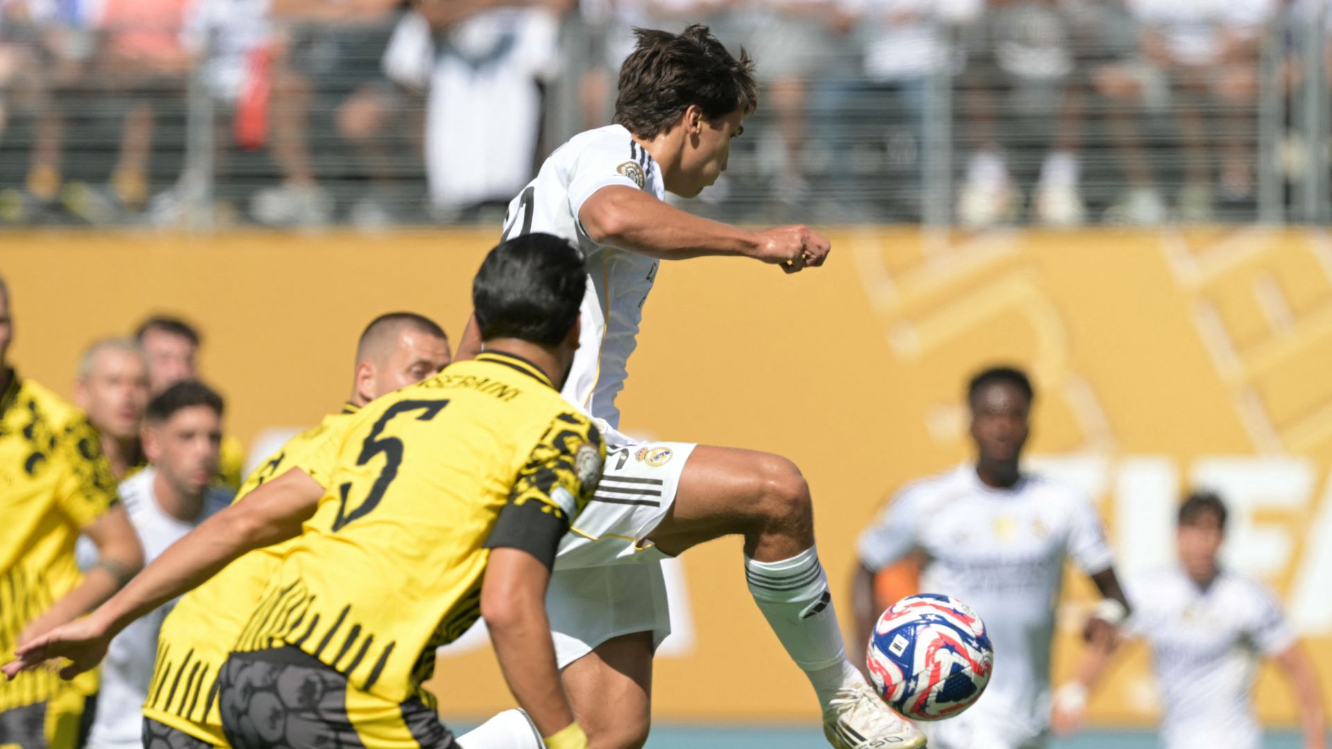 Gonzalo Garcia Real Madrid 2024-25