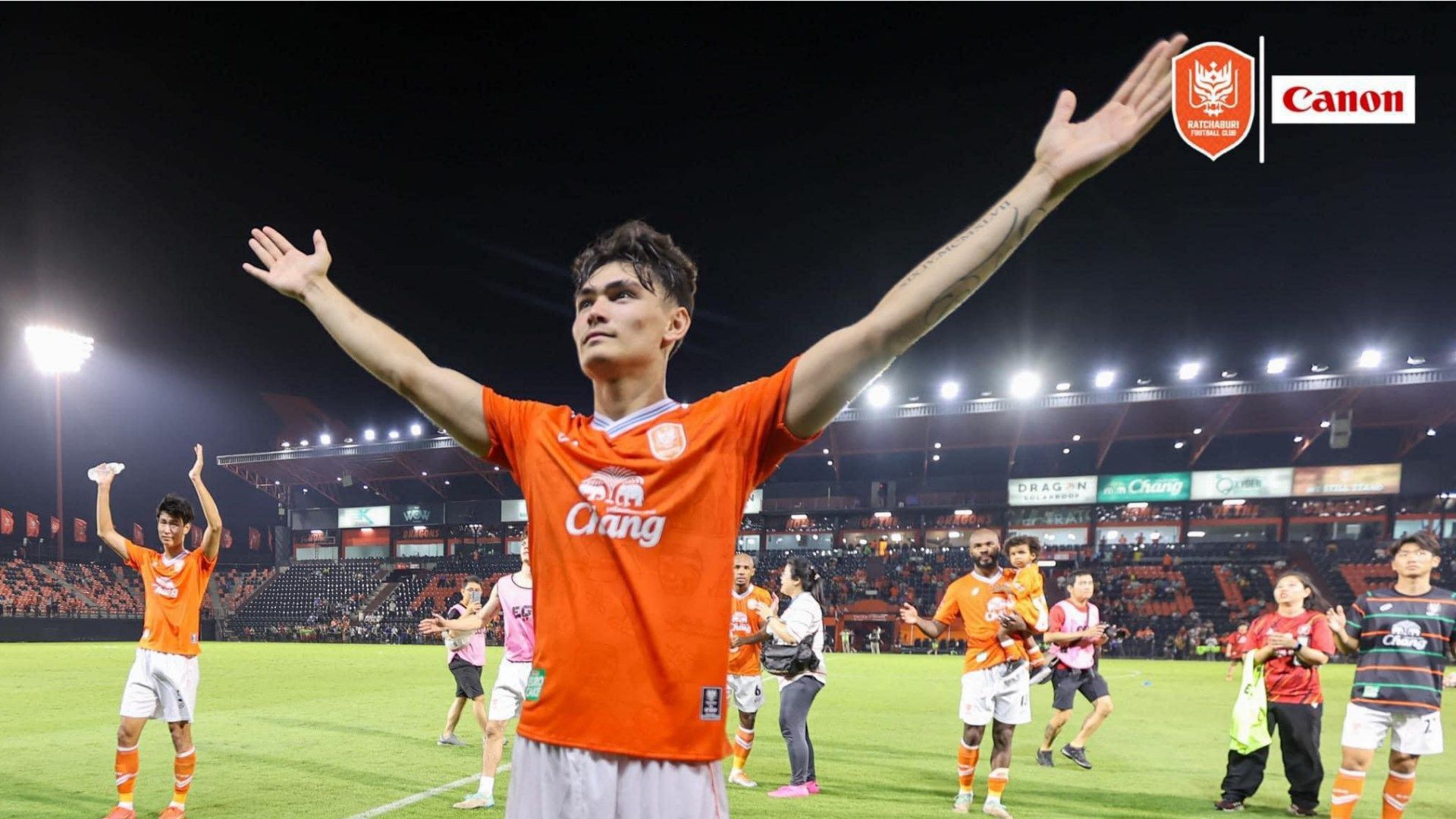 โจนาธาร เข็มดี