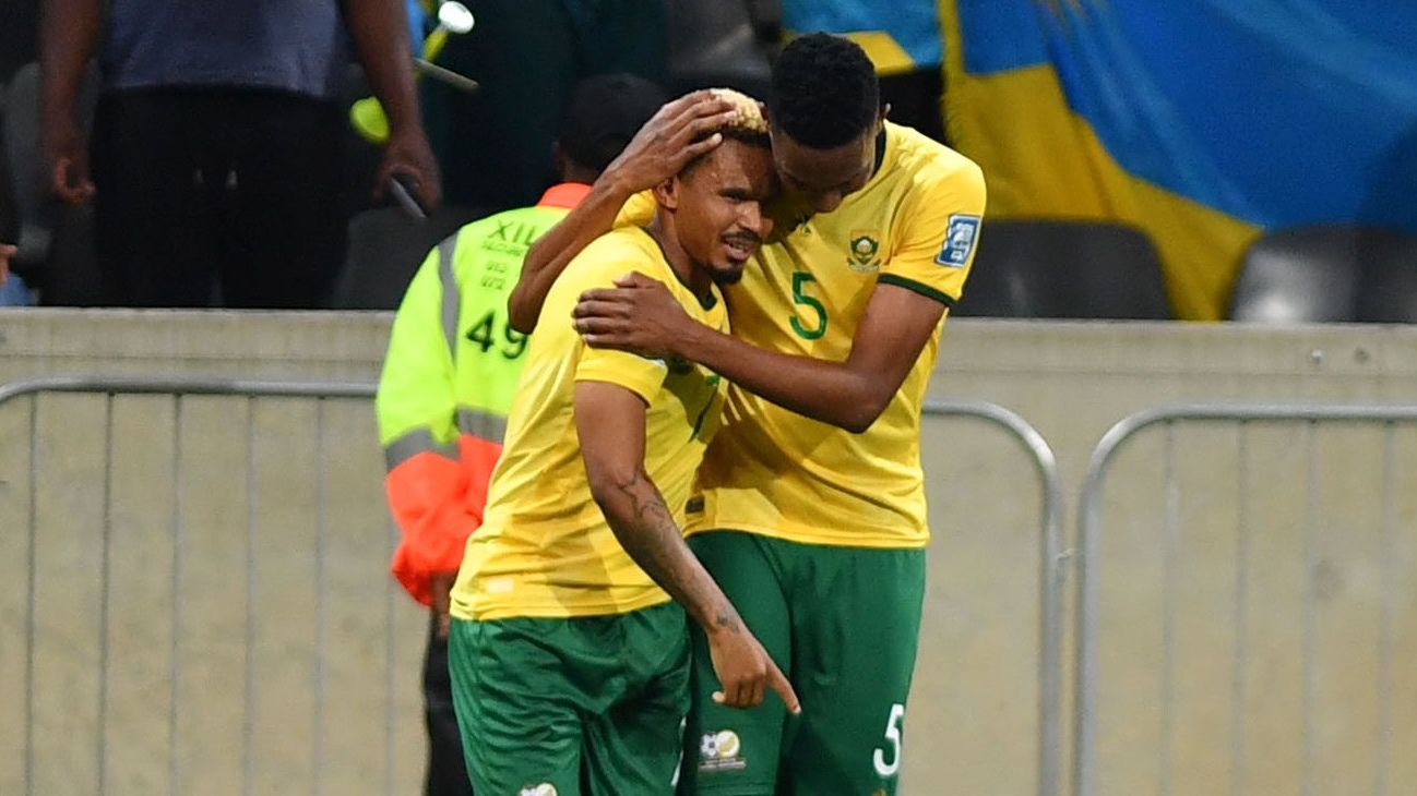 Oswin Appollis and Thalente Mbatha of South Africa