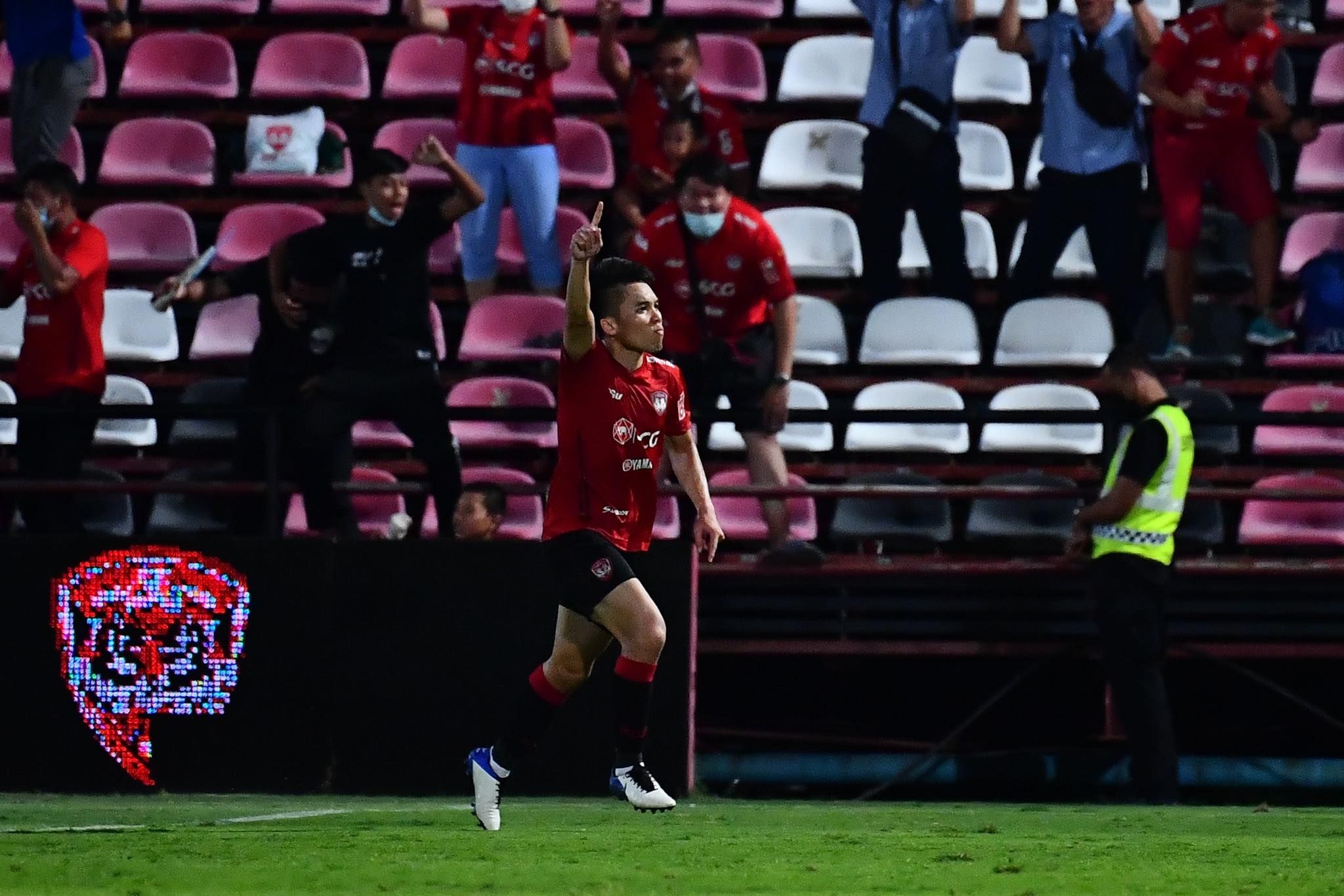 เมืองทอง - บุรีรัมย์