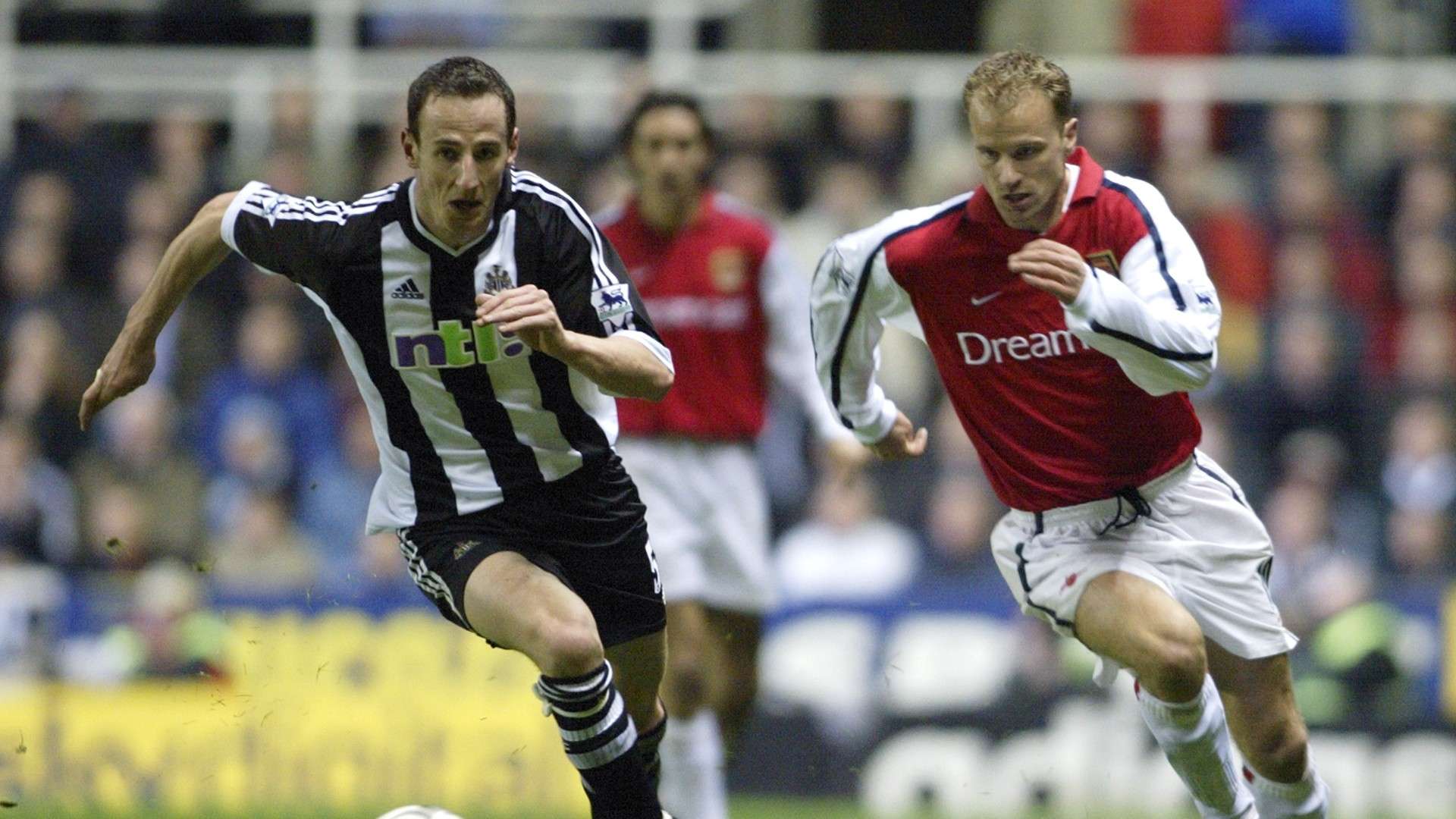 Dennis Bergkamp Arsenal Newcastle 2002