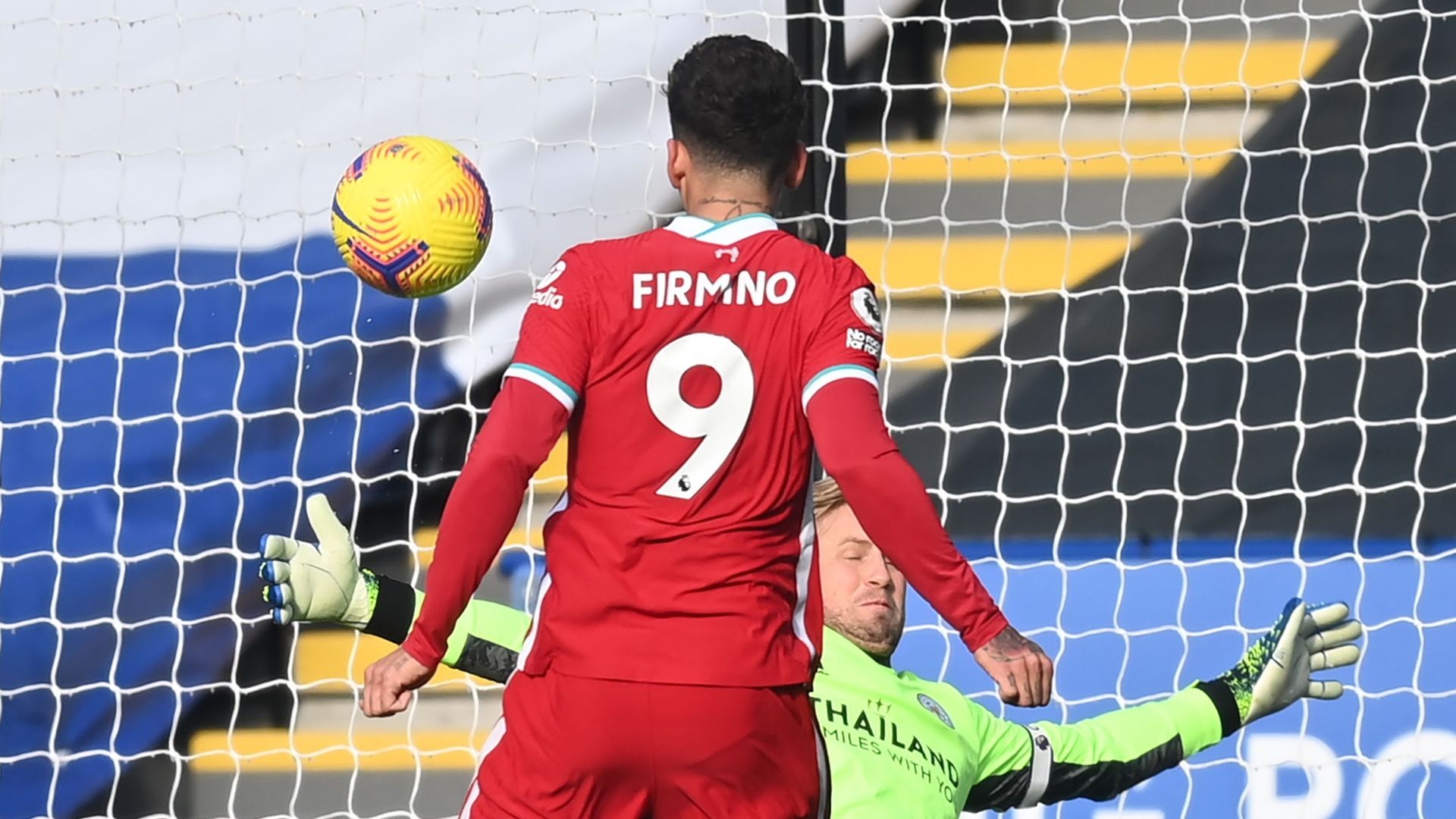 Roberto Firmino, Kasper Schmeichel, Leicester vs Liverpool 2020-21