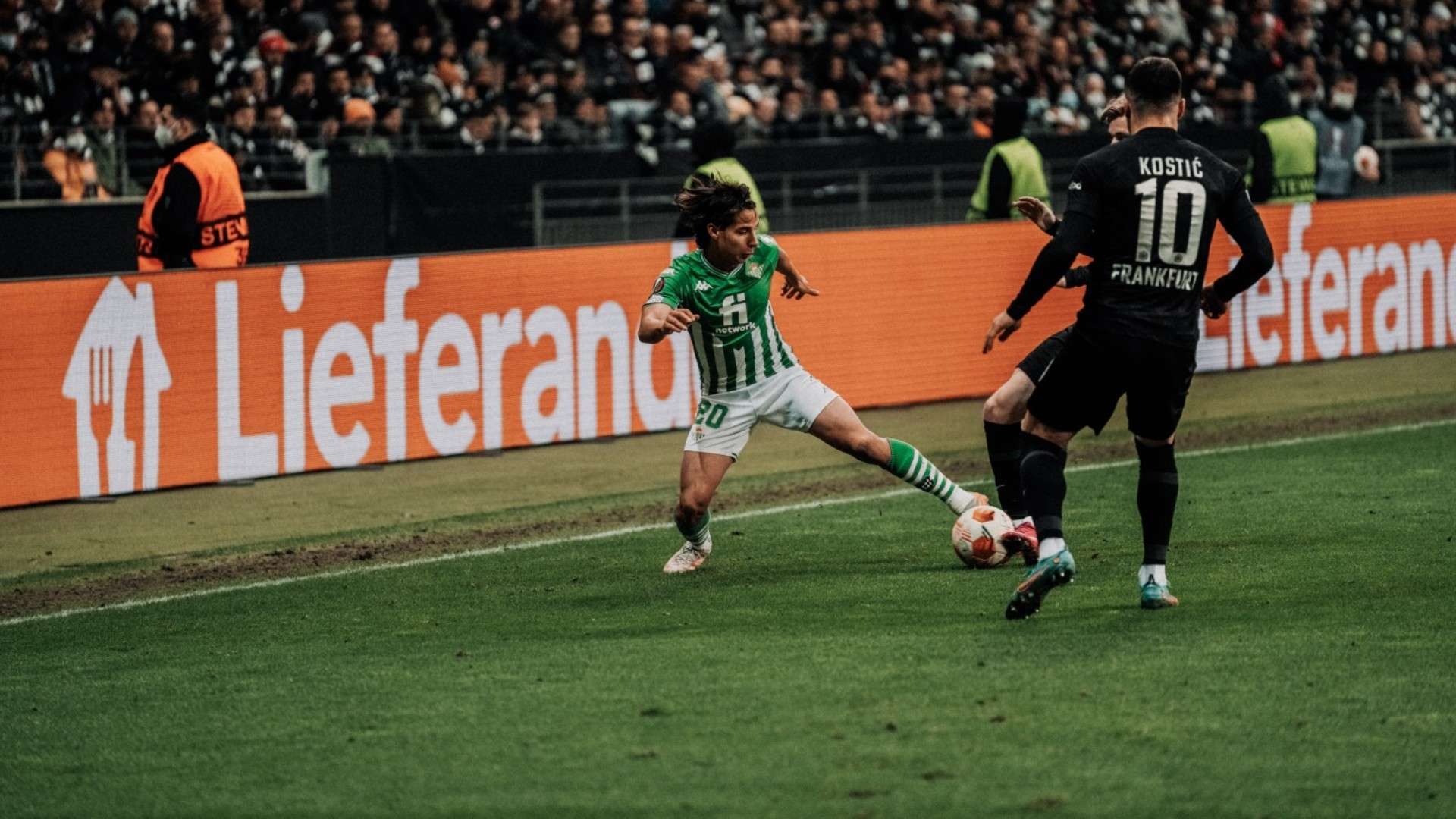 Betis Eintracht Frankfurt Diego Lainez Europa League 2022