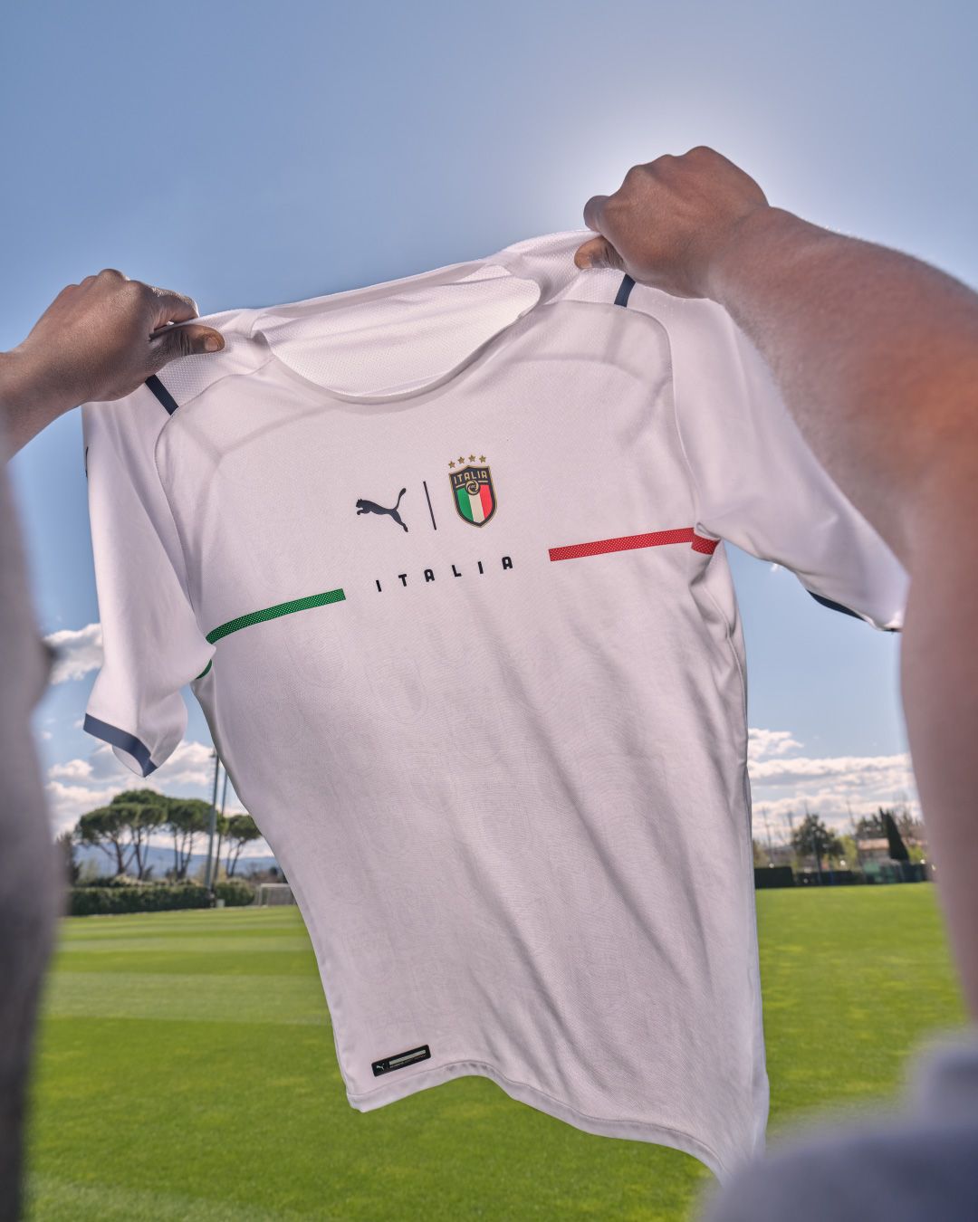 Italy away kit 2021