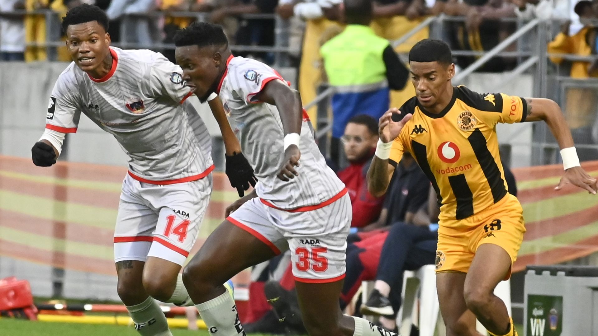 Chippa United break their silence on Bafana Bafana attacker's reported move  to Orlando Pirates - 'He is starting to buy properties and other things' |  Goal.com South Africa