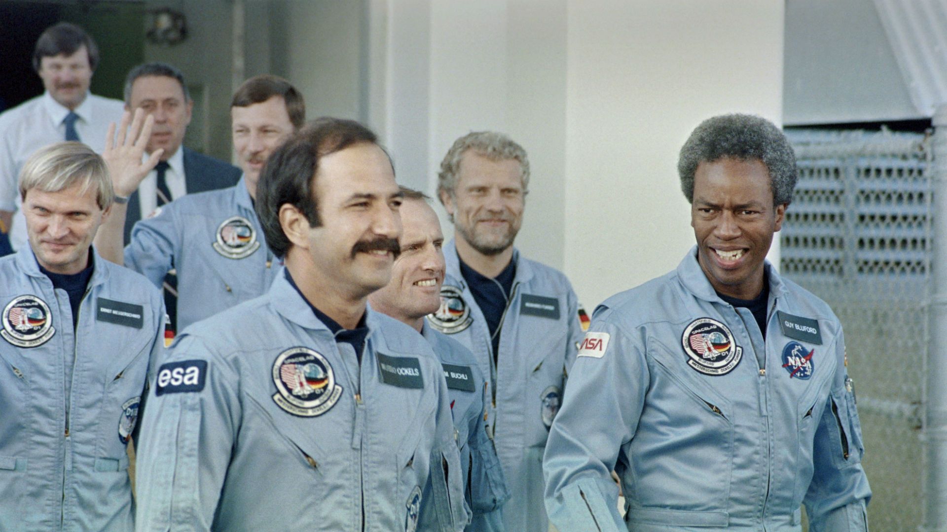 USS Challenger Space Shuttle Crew 27102015