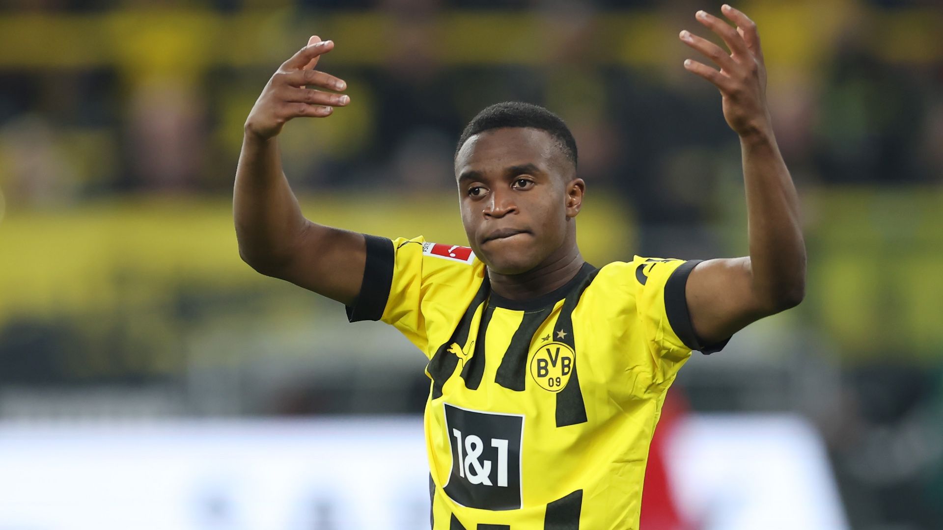 Youssoufa Moukoko Borussia Dortmund 2022