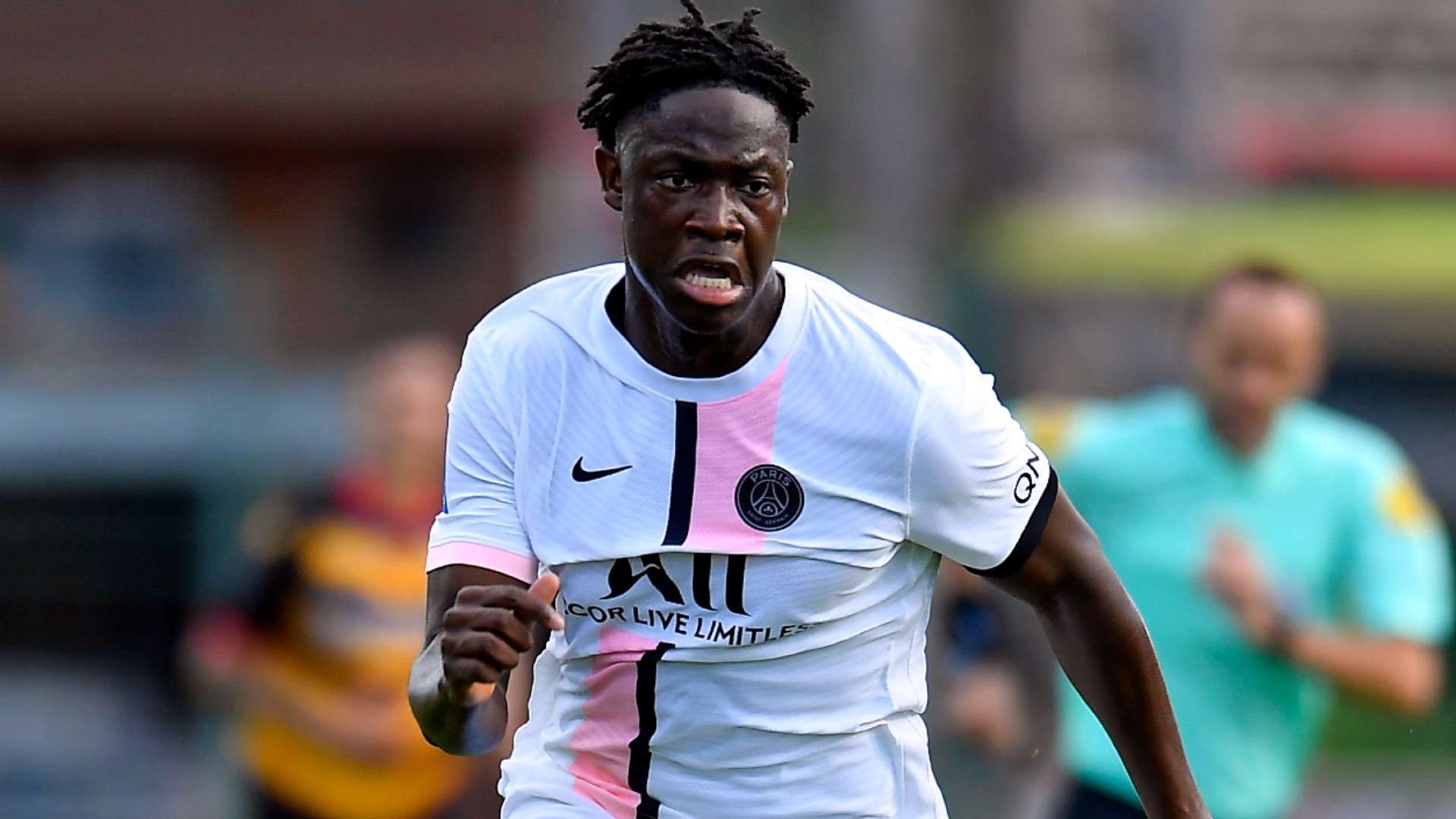 El Chadaille Bitshiabu Paris Saint-Germain 2021-22