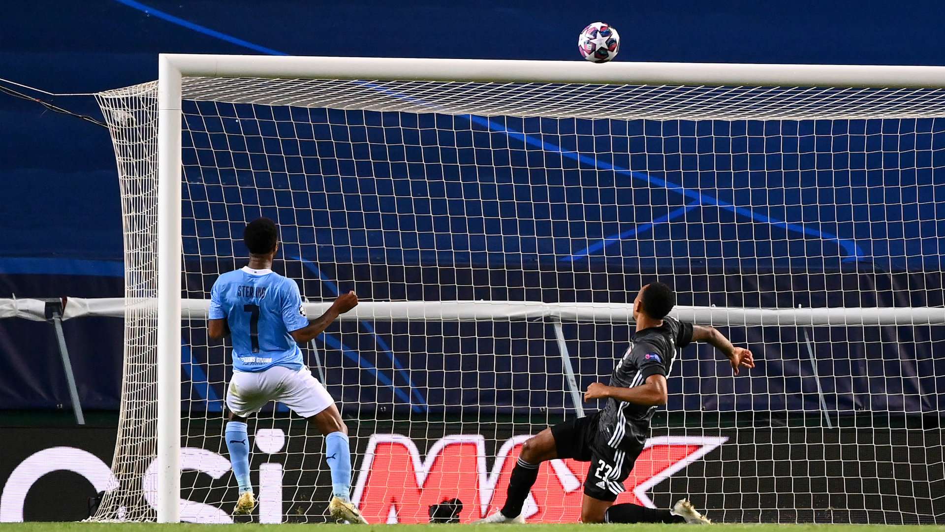 Raheem Sterling miss Manchester City vs Lyon Champions League 2019-20