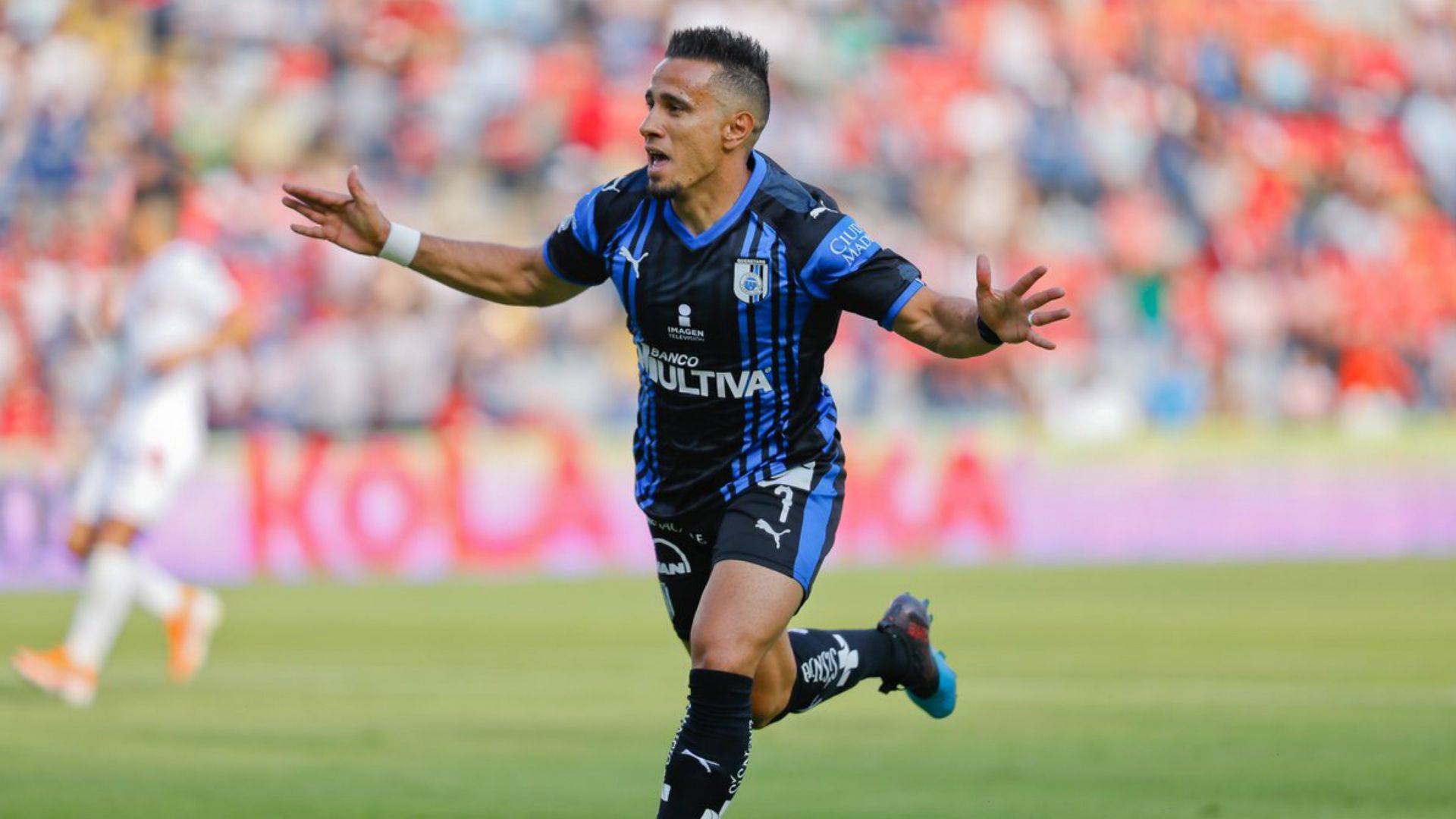 Querétaro Camilo Sanvezzo