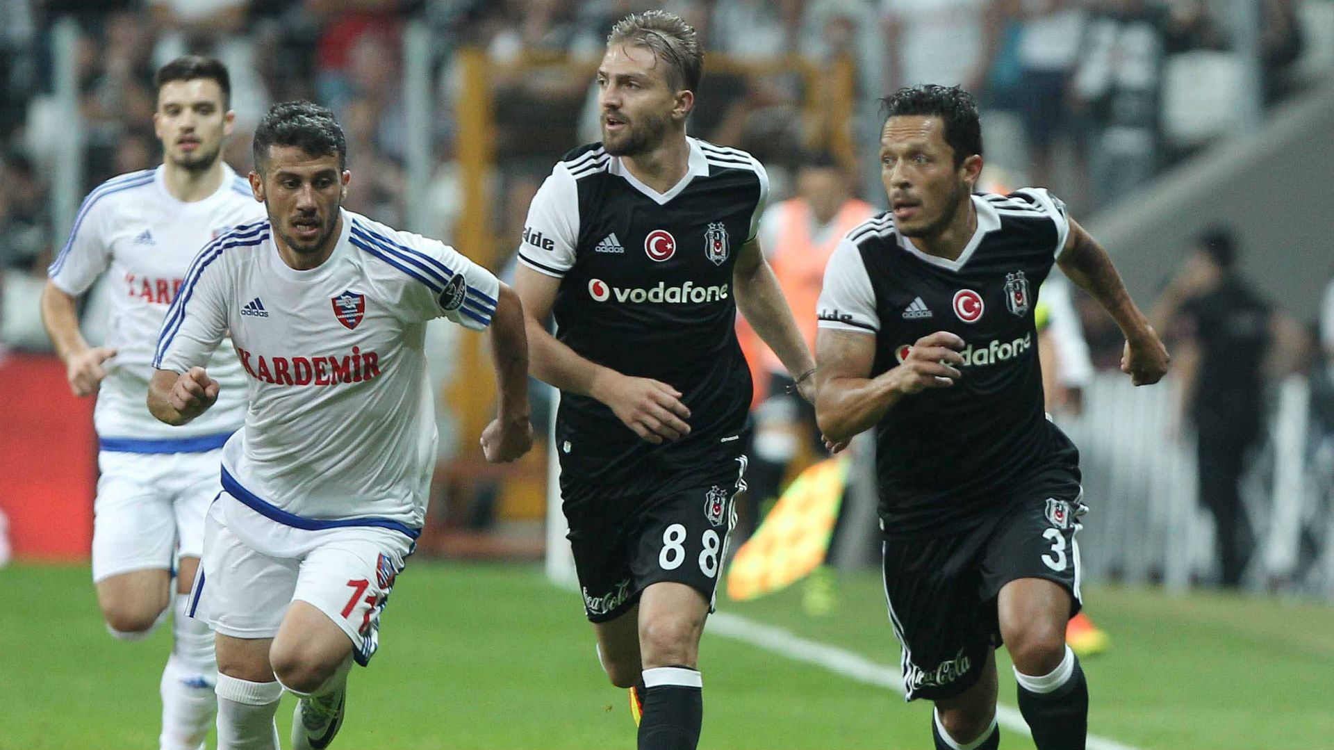 Keirm Zegin Adriano Caner Erkin Karabukspor Besiktas