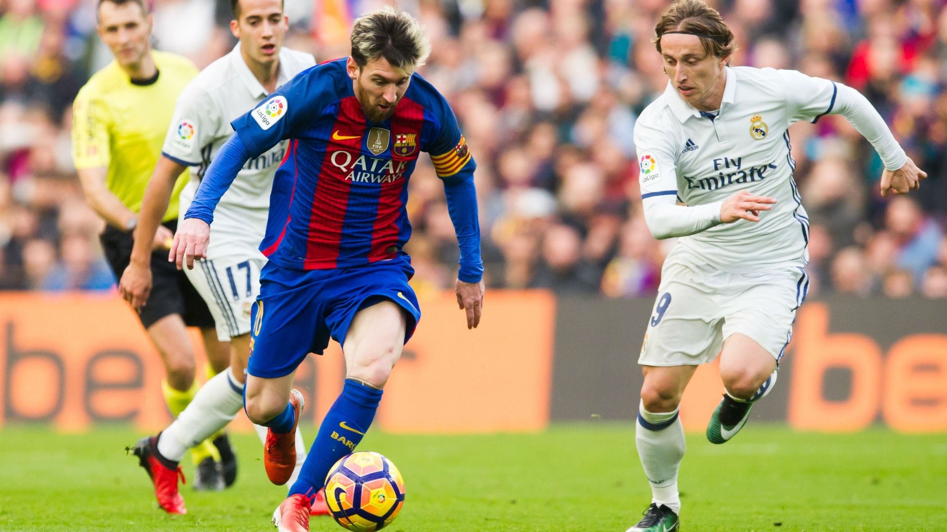 lionel messi luka modric - real barcelona - la liga 2016