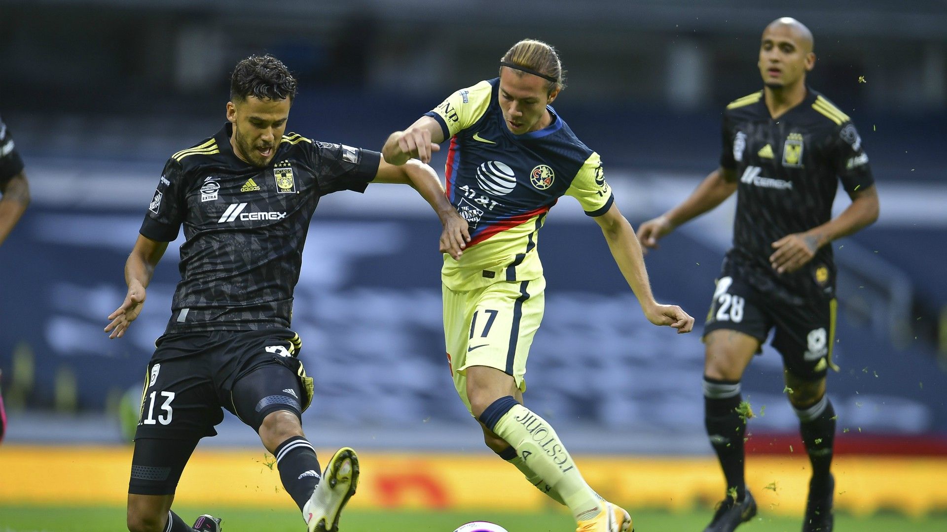América Tigres  Sebastián Córdova Diego Reyes