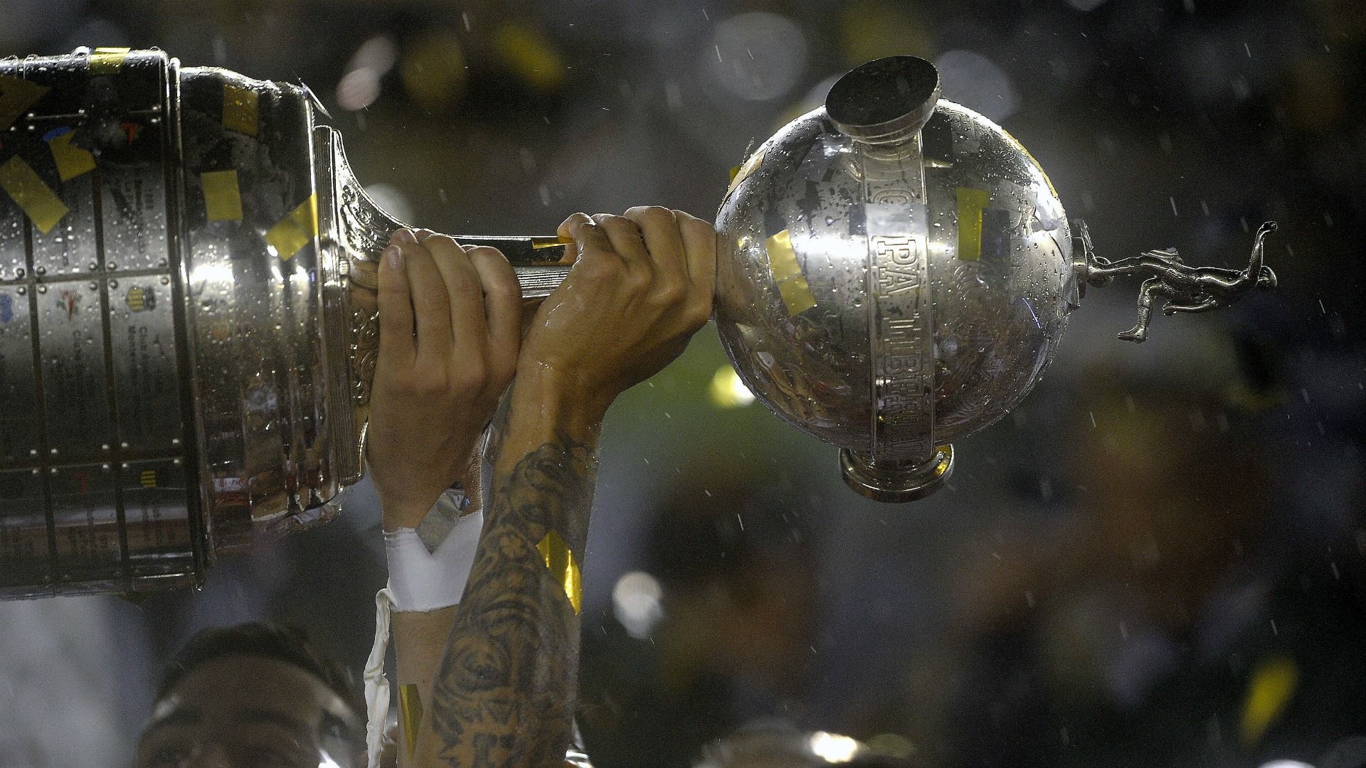 El trofeo de la Copa Libertadores