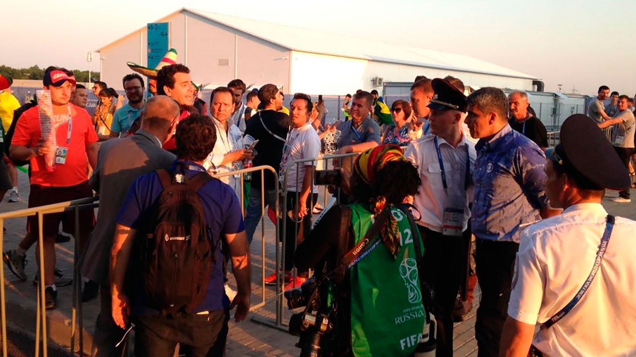 Reporter Globo agressao Brasil Mexico 02072018