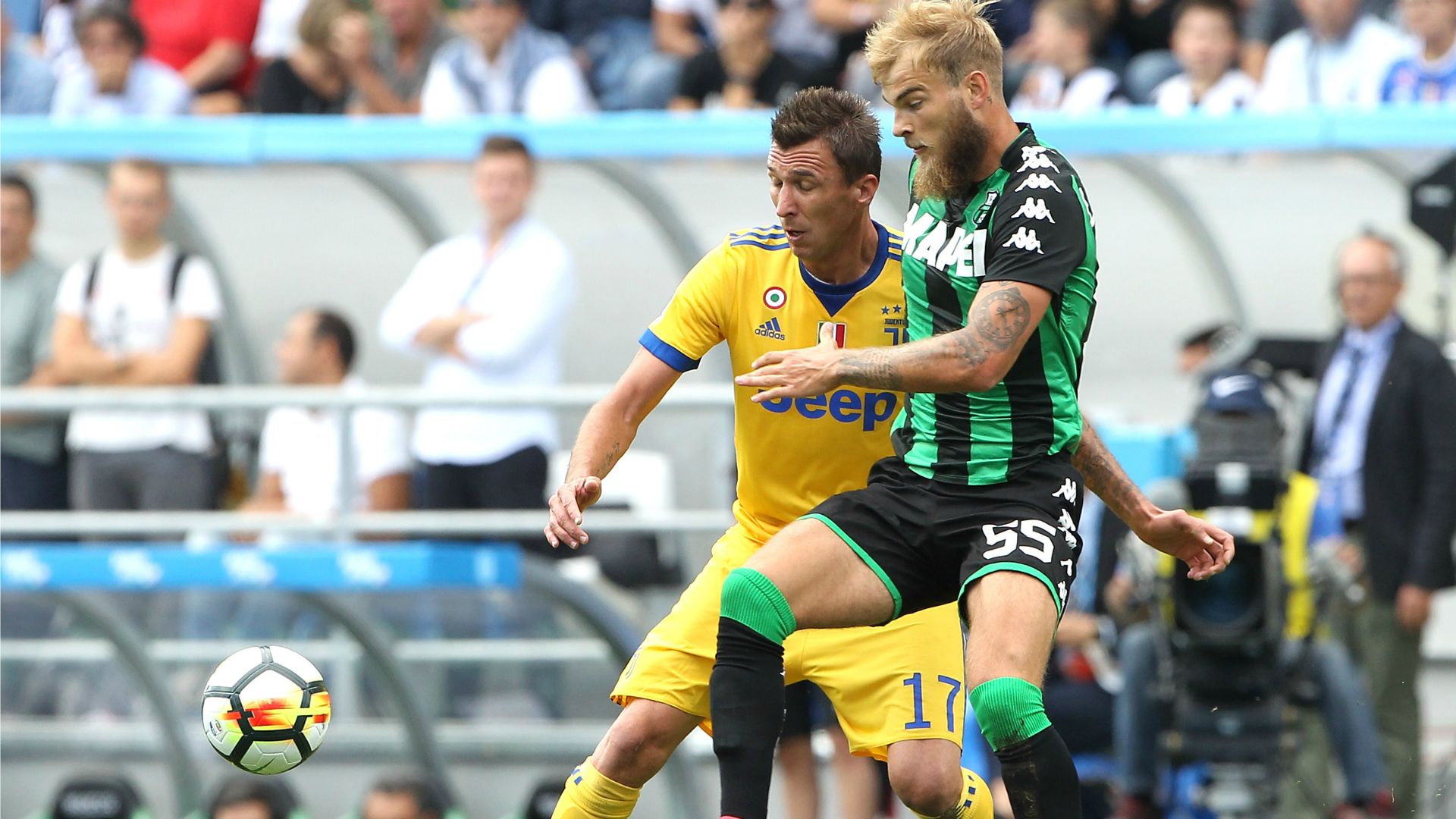 Mario Mandzukic Timo Letschert Sassuolo Juventus Serie A