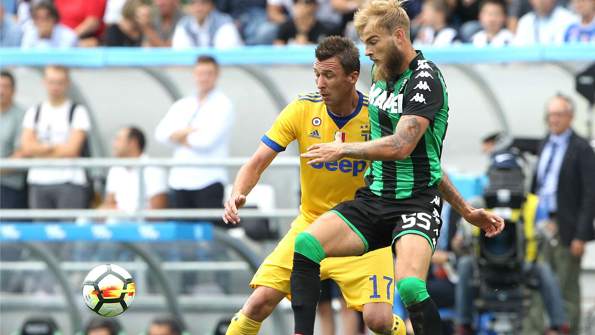Mario Mandzukic Timo Letschert Sassuolo Juventus Serie A