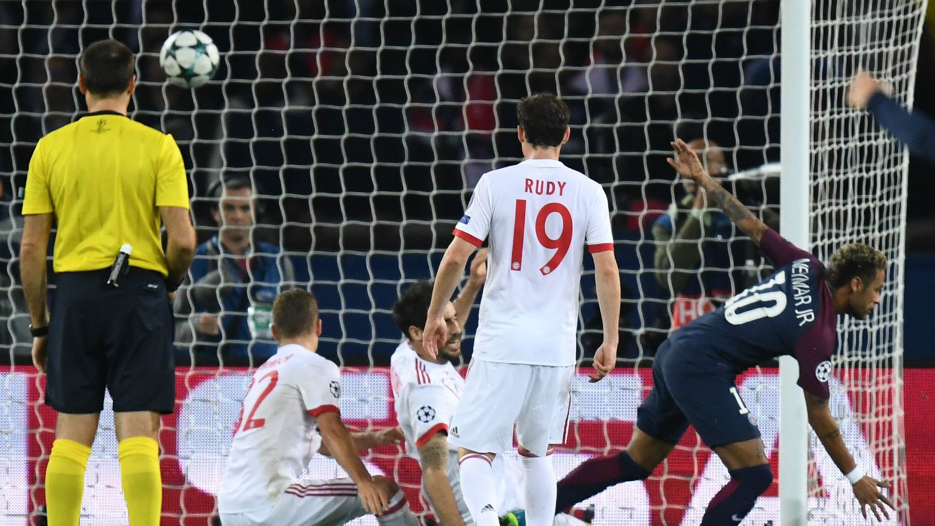 Neymar PSG Bayern Champions League 27092017