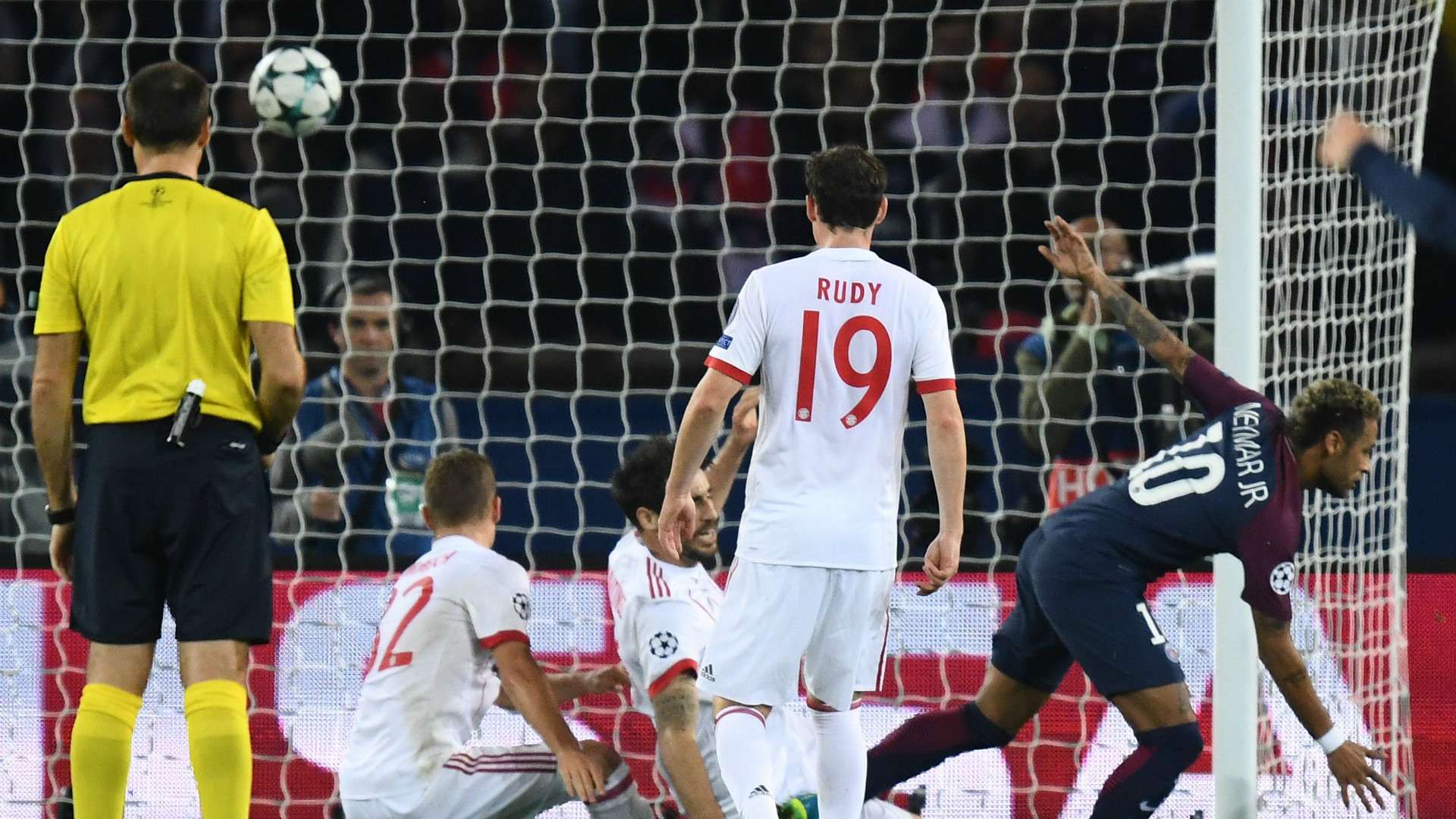 Neymar PSG Bayern Champions League 27092017