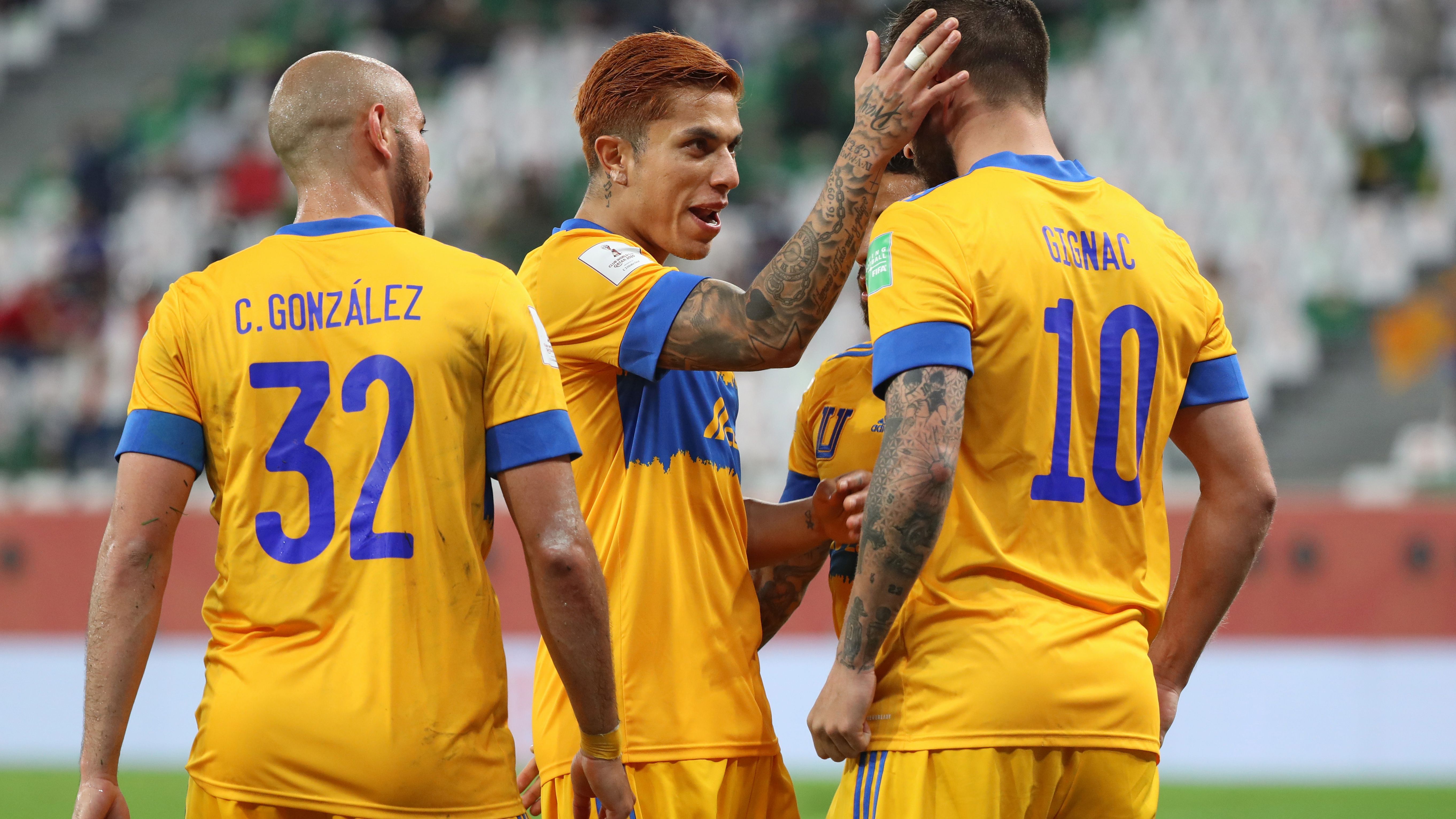 Jogadores do Tigres comemoram gol de Gignac em vitória sobre o Palmeiras