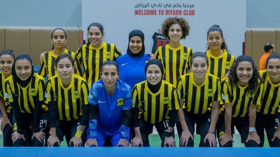 ittiladiesclub twitter