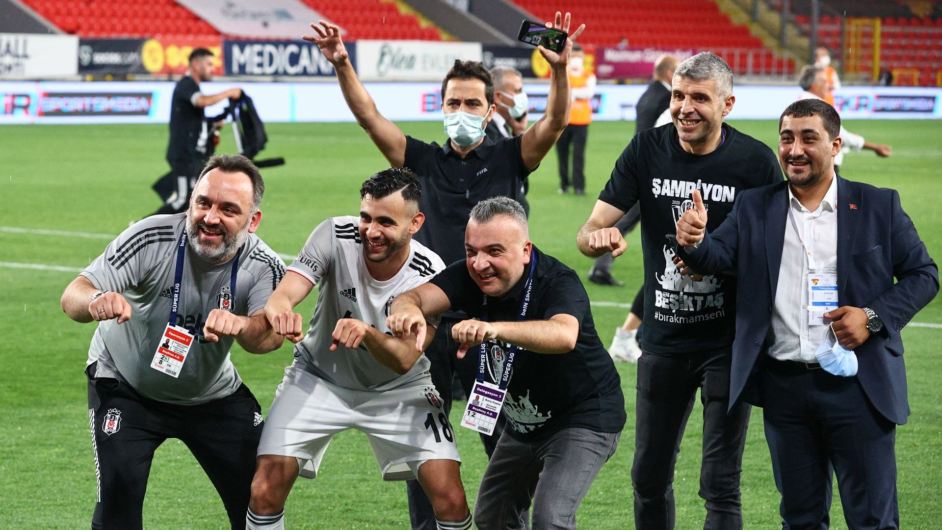 Rachid Ghezzal Besiktas Goztepe