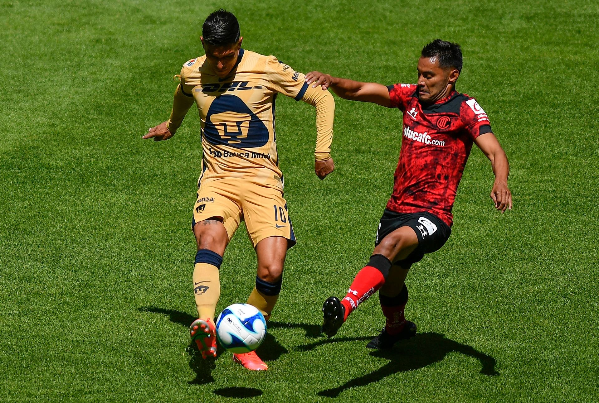 Favio Álvarez, José Juan Vázquez / Toluca vs Pumas Guardianes 2021