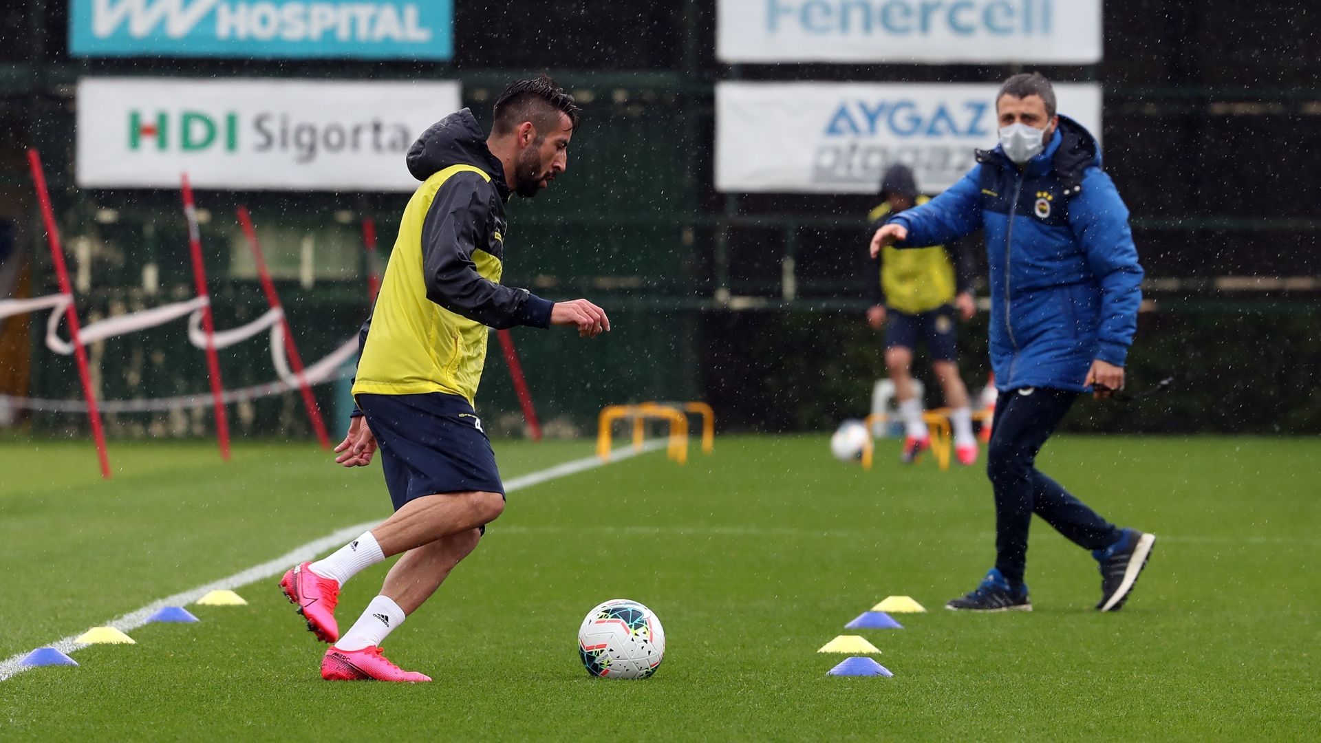 fenerbahce antrenman 05052020
