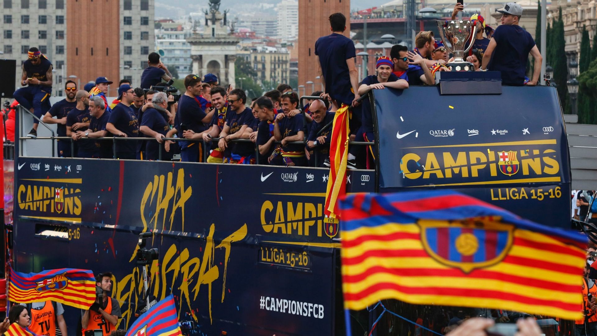 Barcelona celebration tour de city